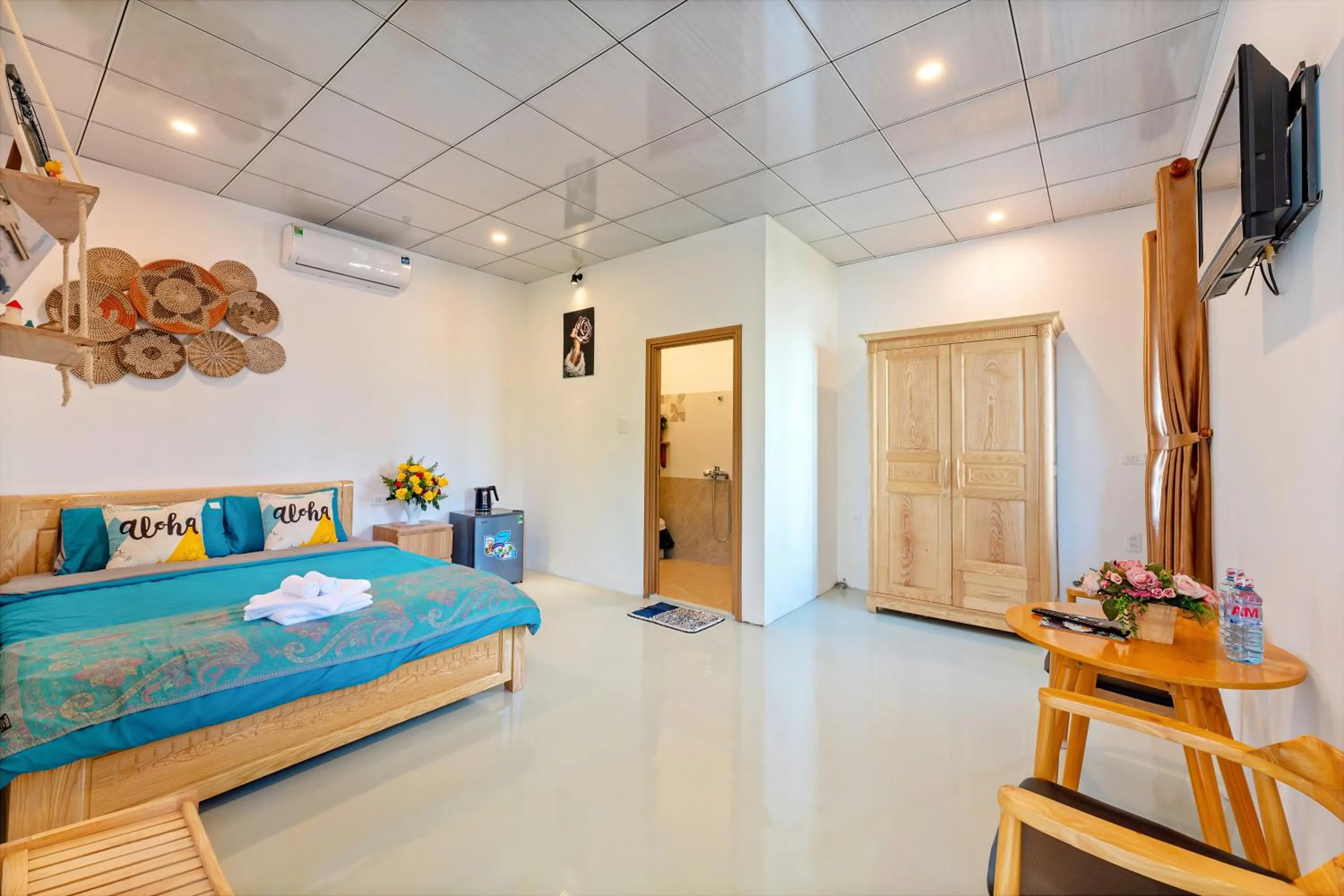 Photo of the whole room, Bed in Alley Garden Homestay Hoi An