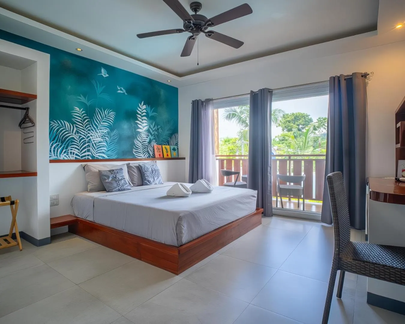 Bed in Yellow Mango Resort Bohol