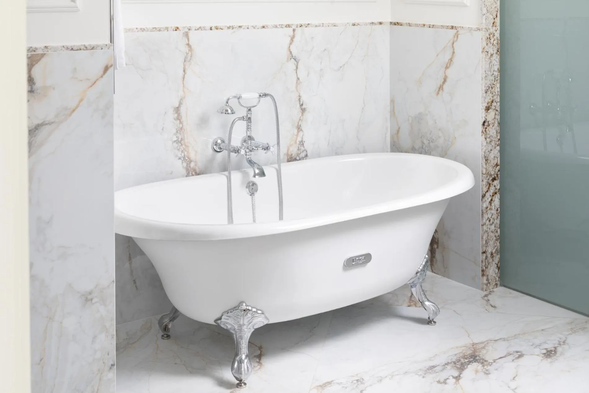 Bathroom in Hotel El Palace Barcelona