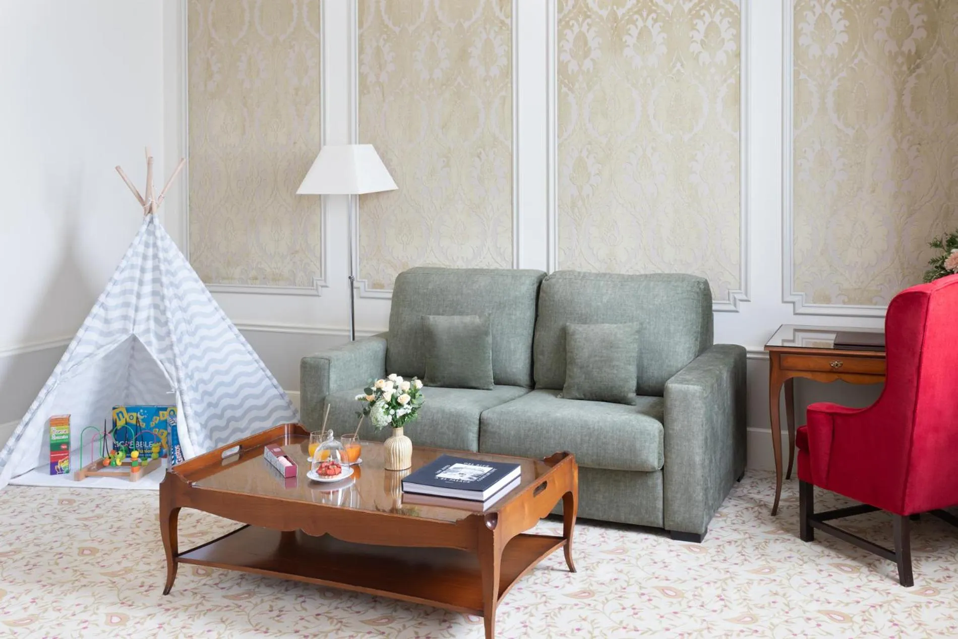 Decorative detail in Hotel El Palace Barcelona