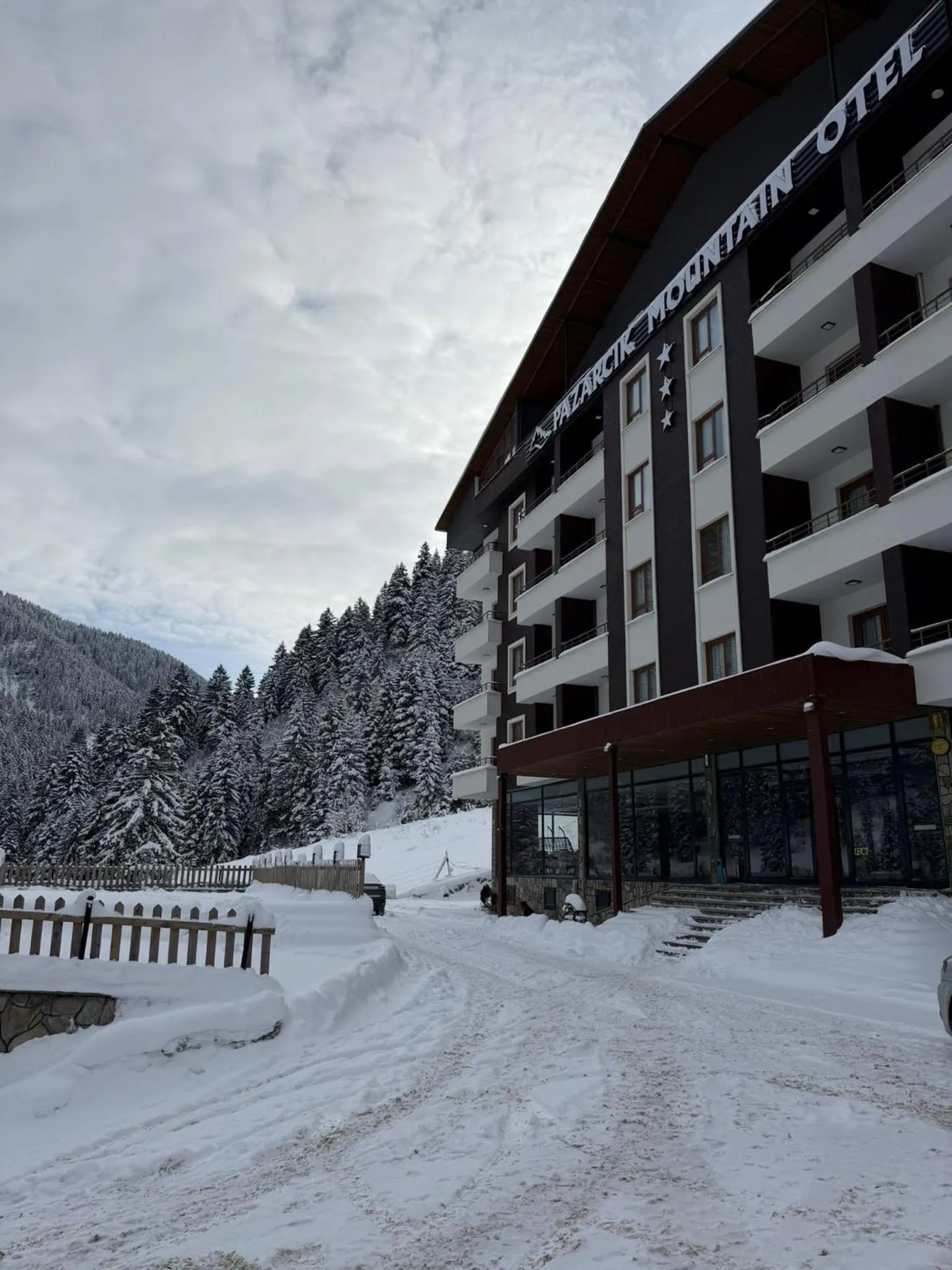 PAZARCIK MOUNTAIN HOTEL
