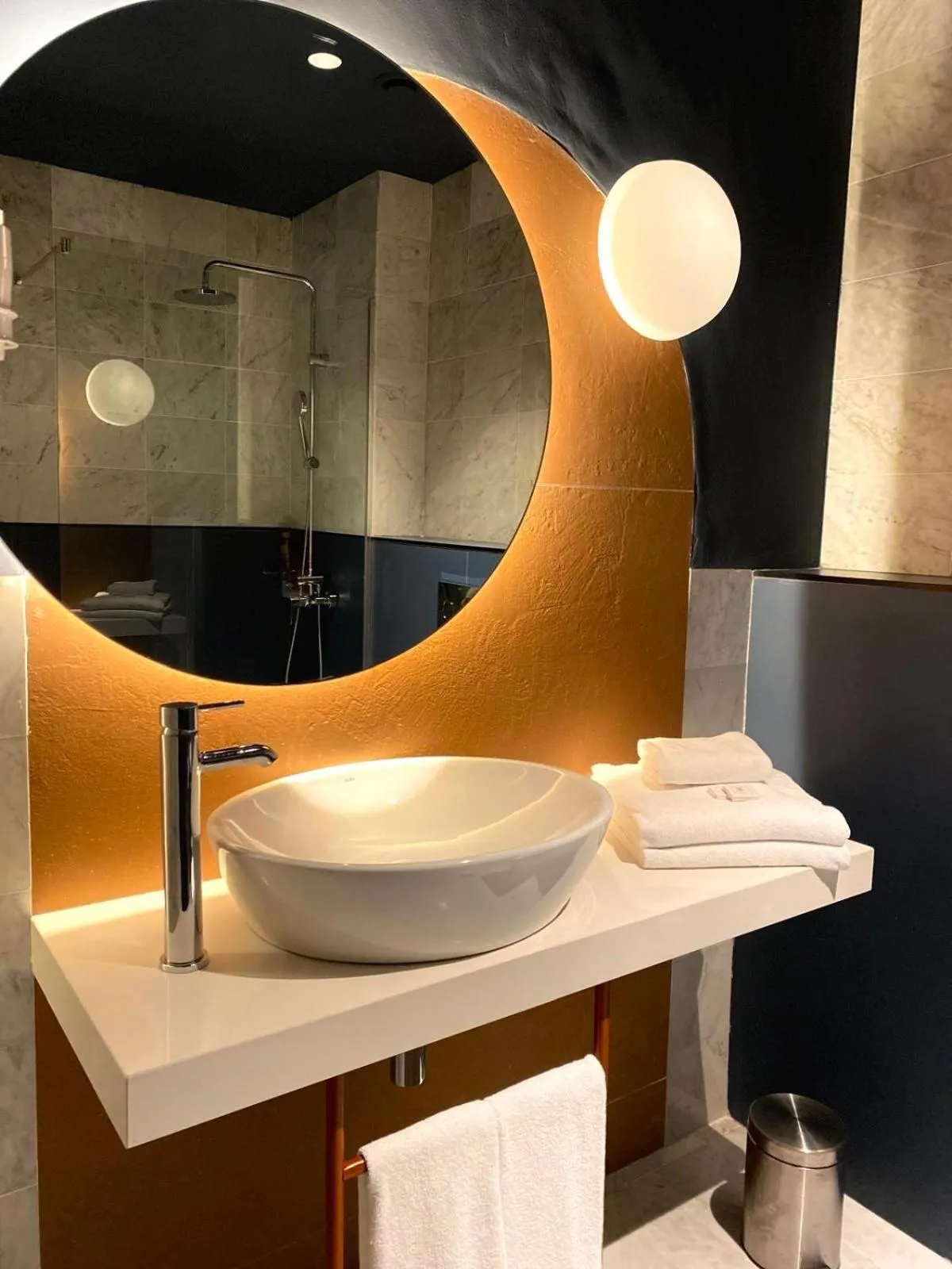 Bathroom in Onix Fira