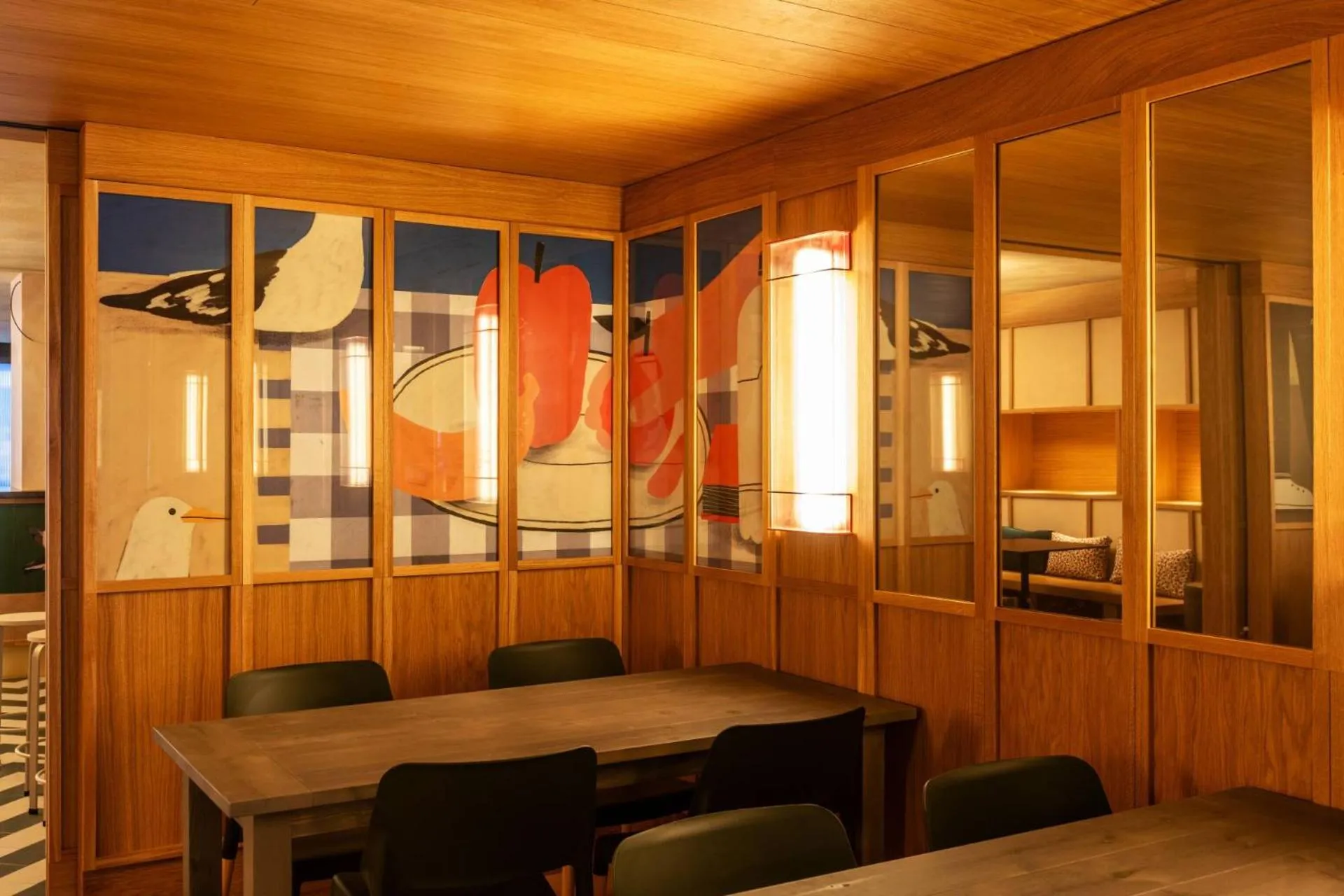 Dining area in Onix Fira