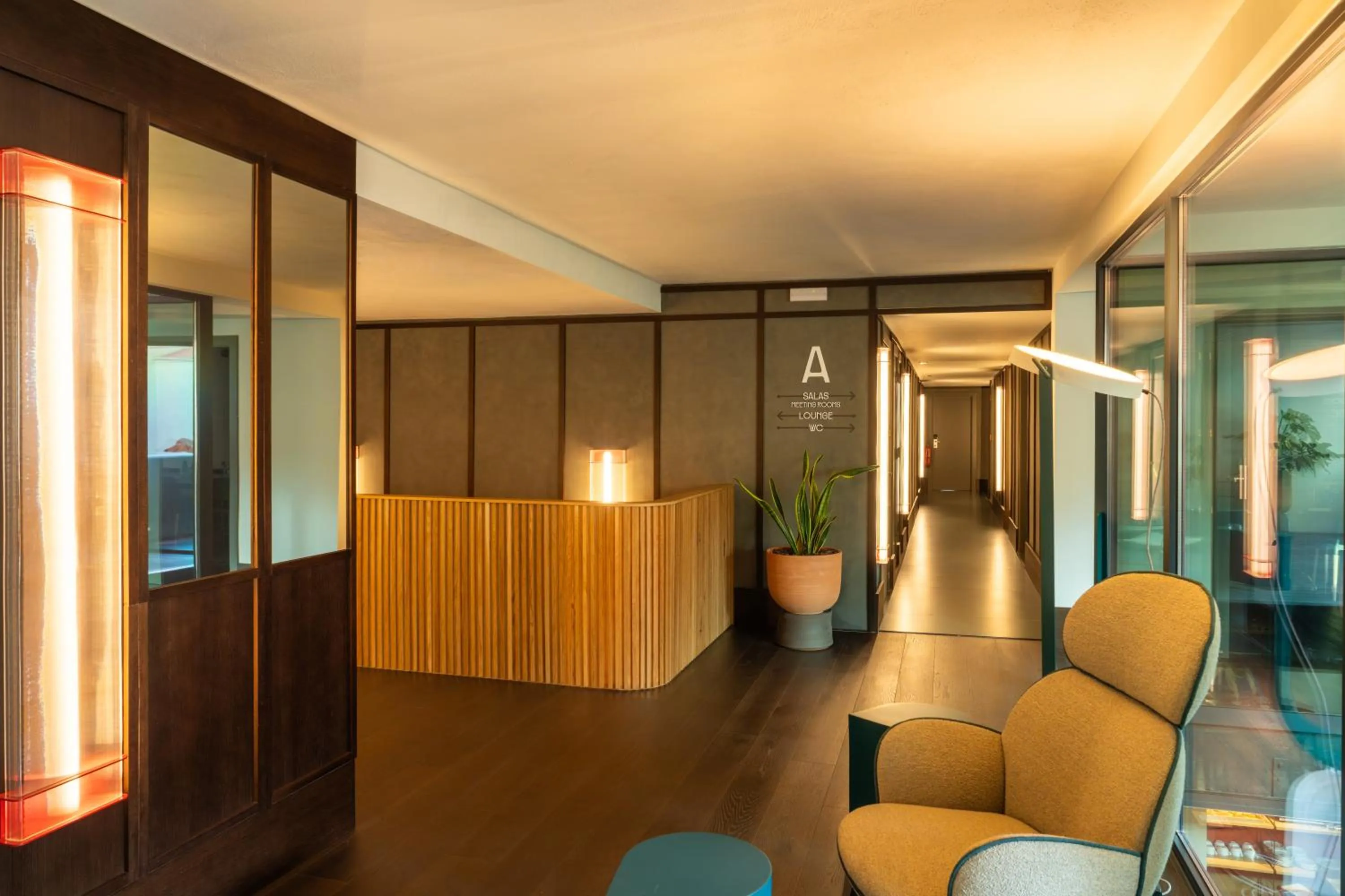 Seating area in Onix Fira