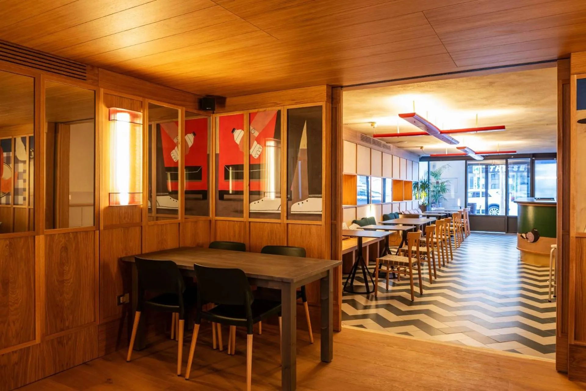 Dining area in Onix Fira