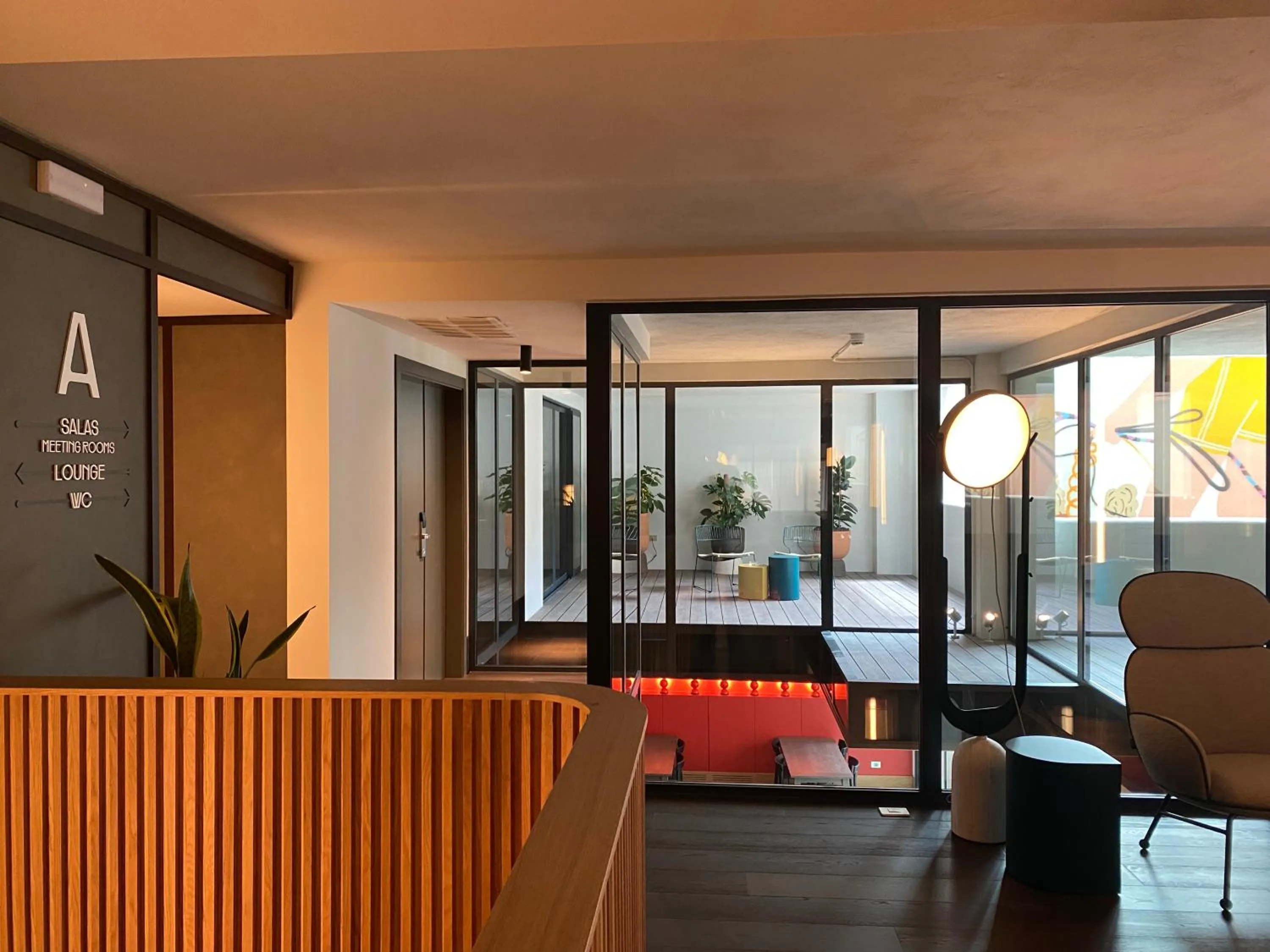 Seating area in Onix Fira