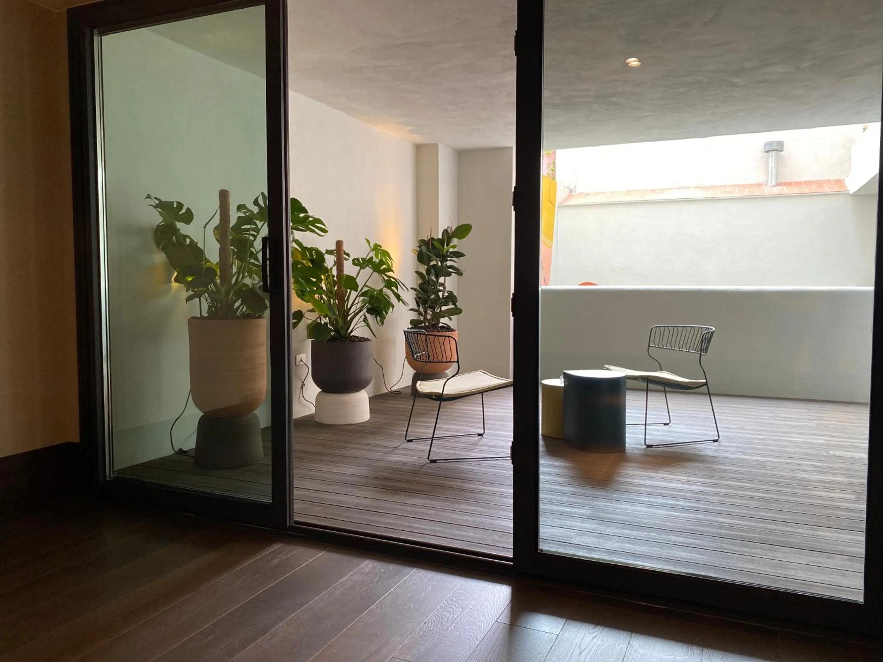 Seating area in Onix Fira