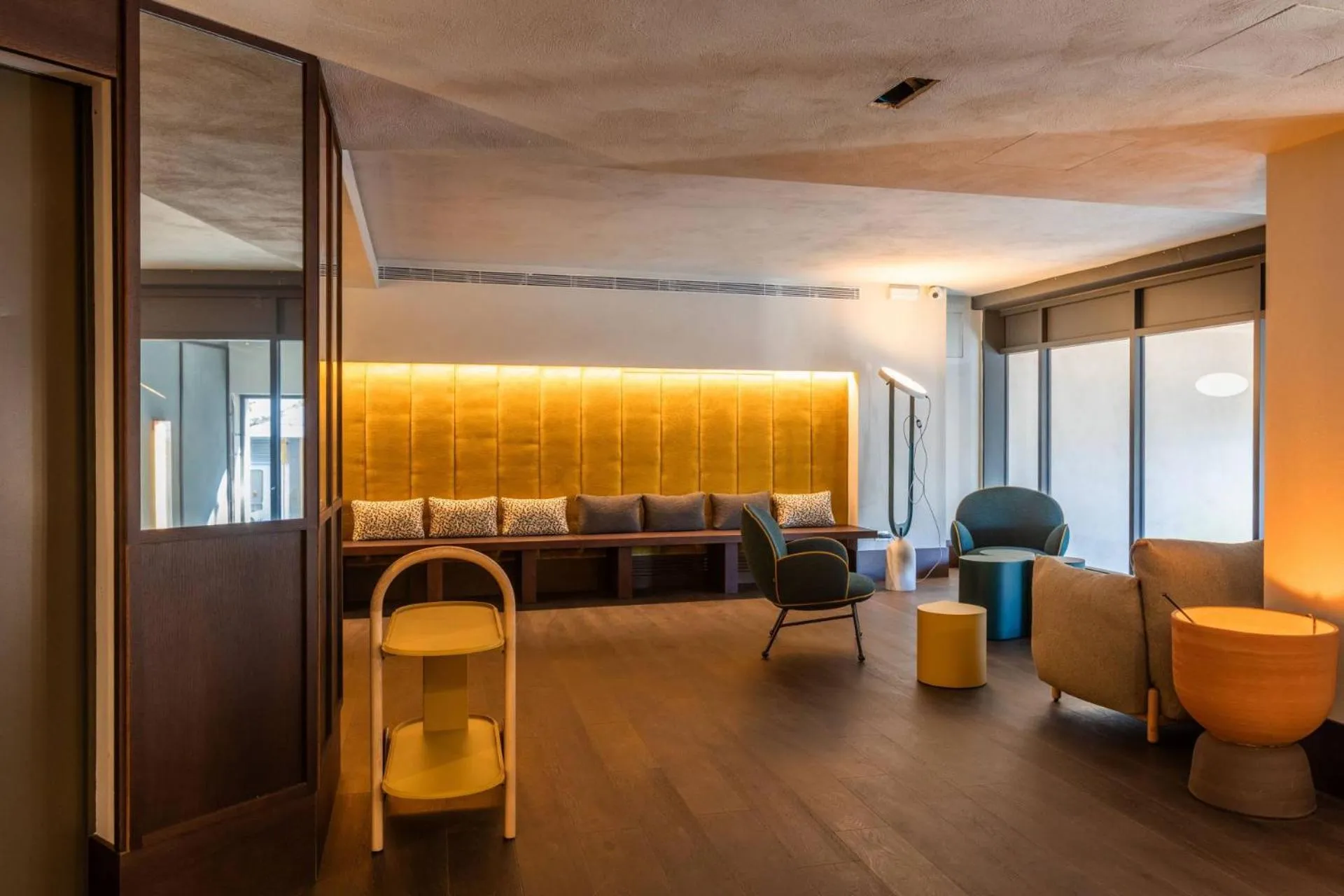 Seating area in Onix Fira