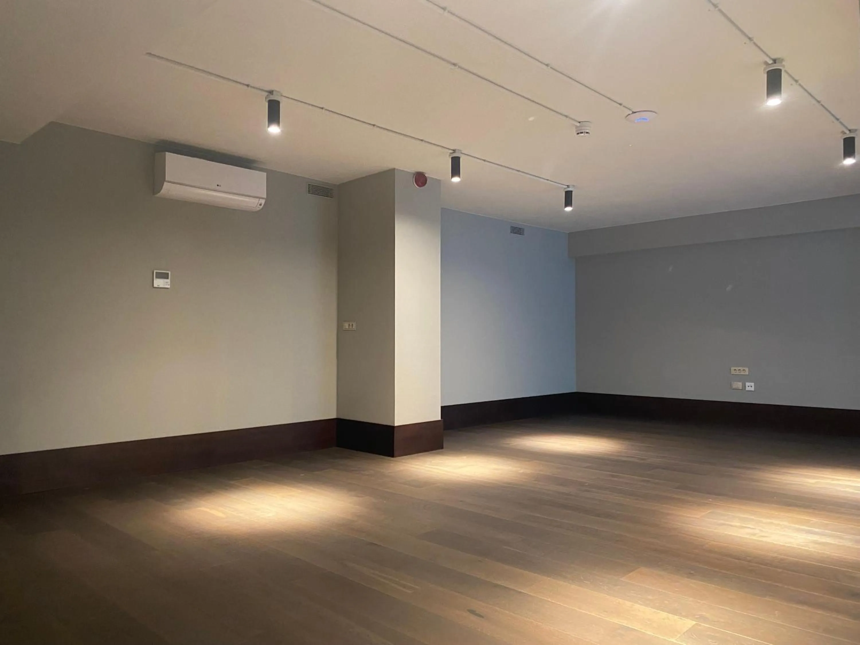 Meeting/conference room in Onix Fira