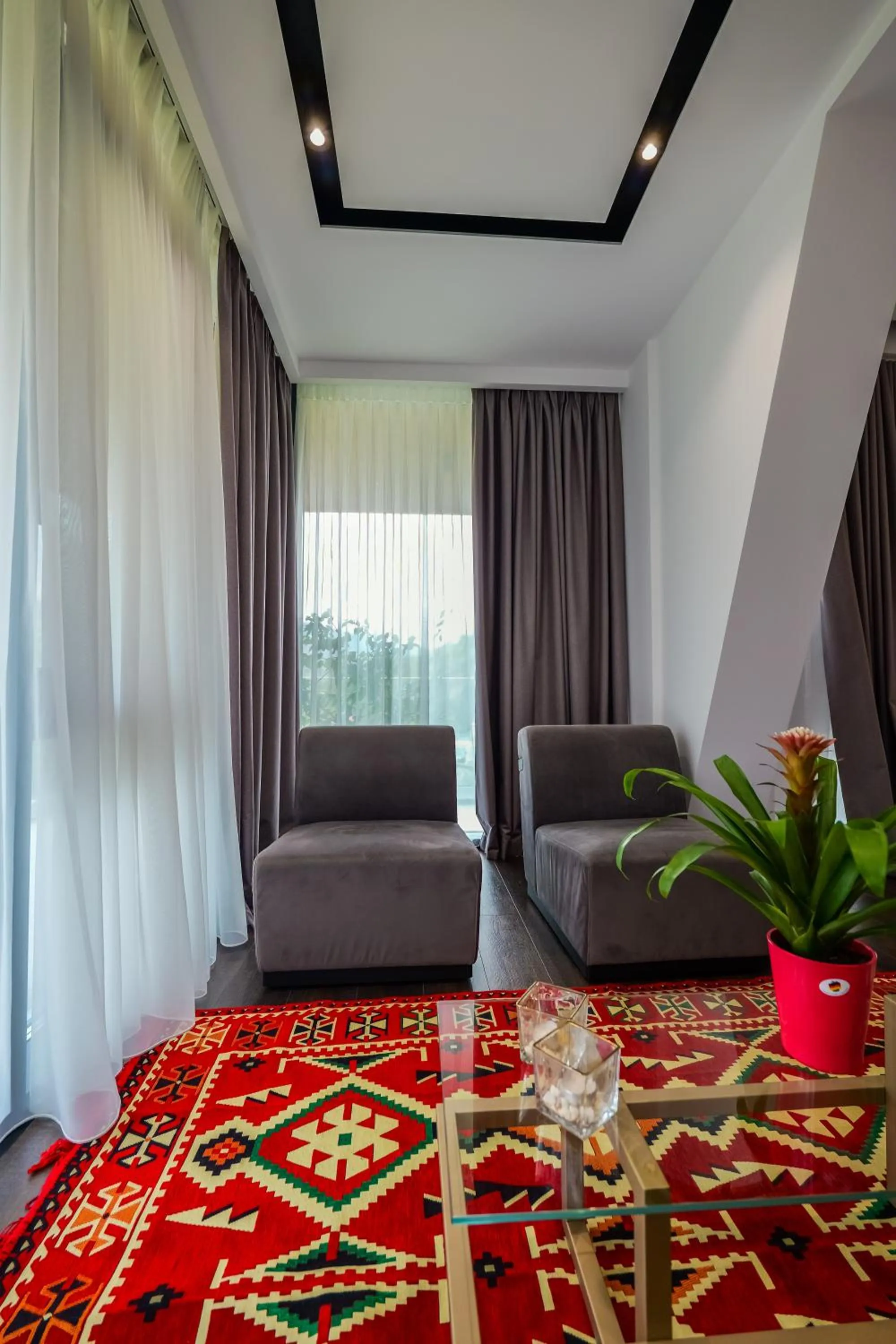 Seating area in Hotel Uji Ftohte Tepelene