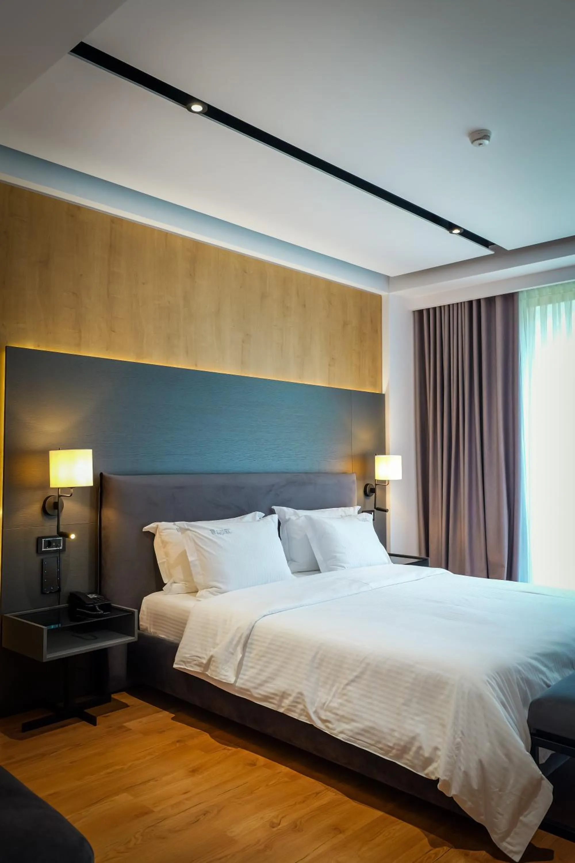 Bed in Hotel Uji Ftohte Tepelene