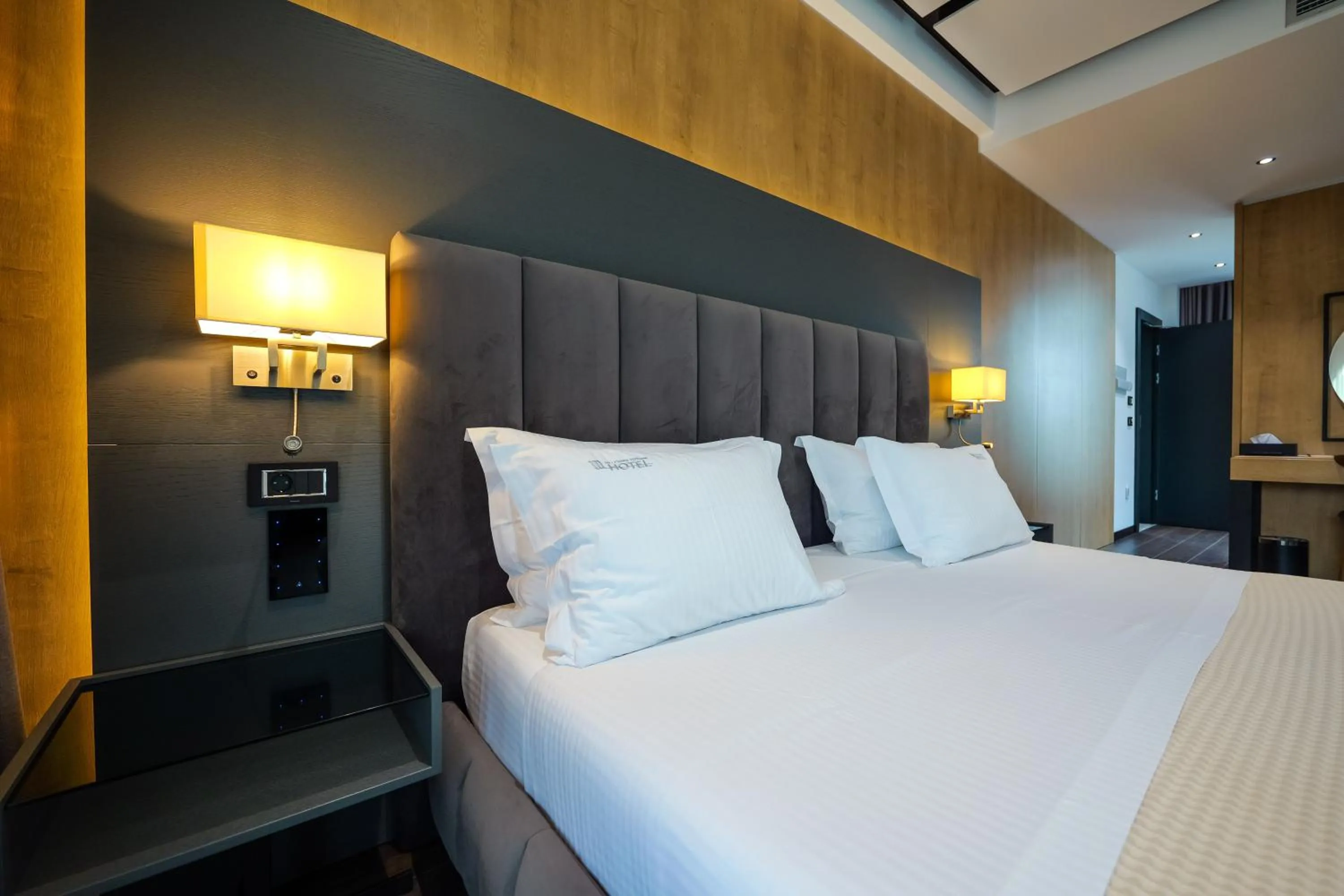 Bed in Hotel Uji Ftohte Tepelene