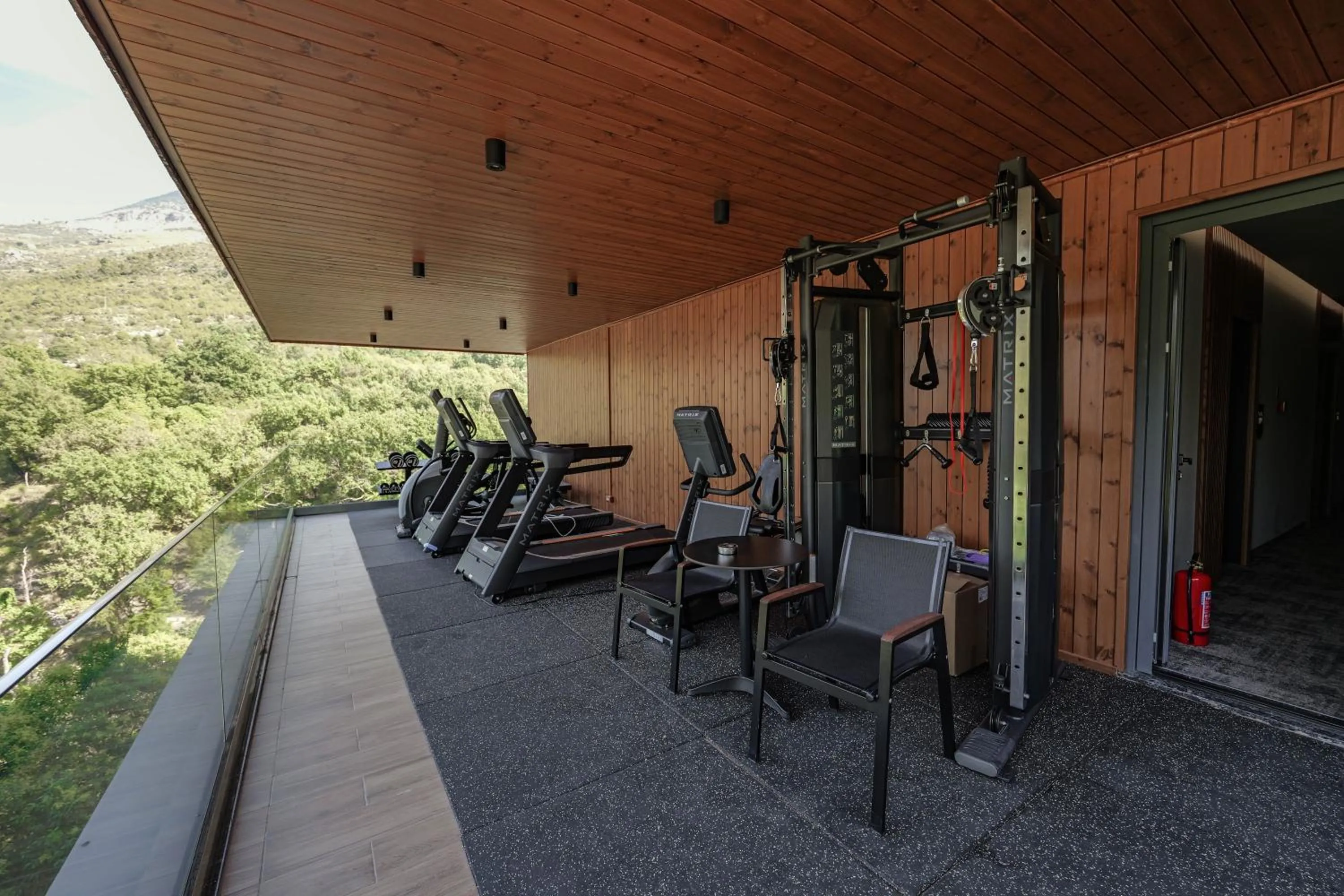 Day in Hotel Uji Ftohte Tepelene