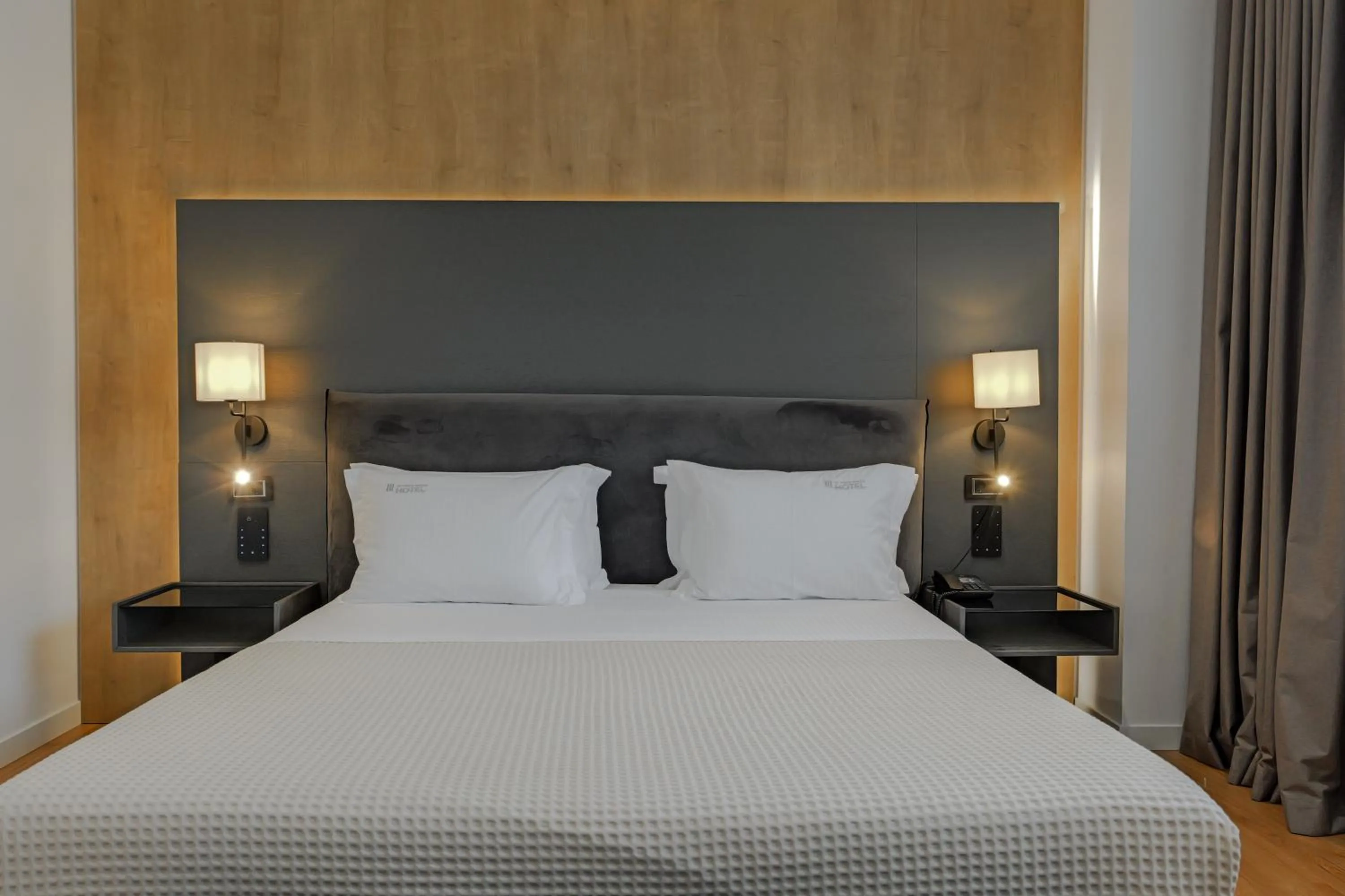 Bed in Hotel Uji Ftohte Tepelene