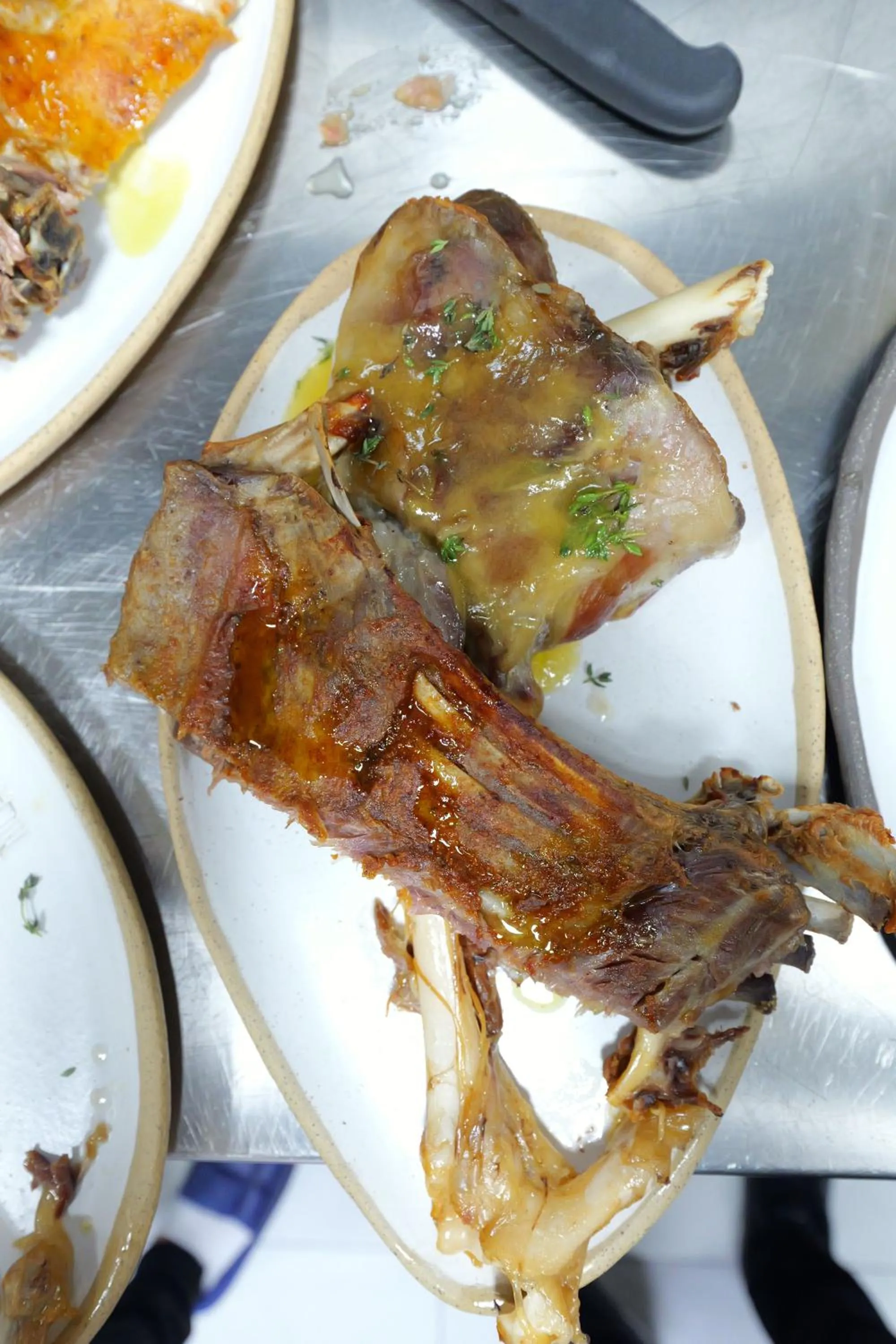 Food and drinks in Hotel Uji Ftohte Tepelene