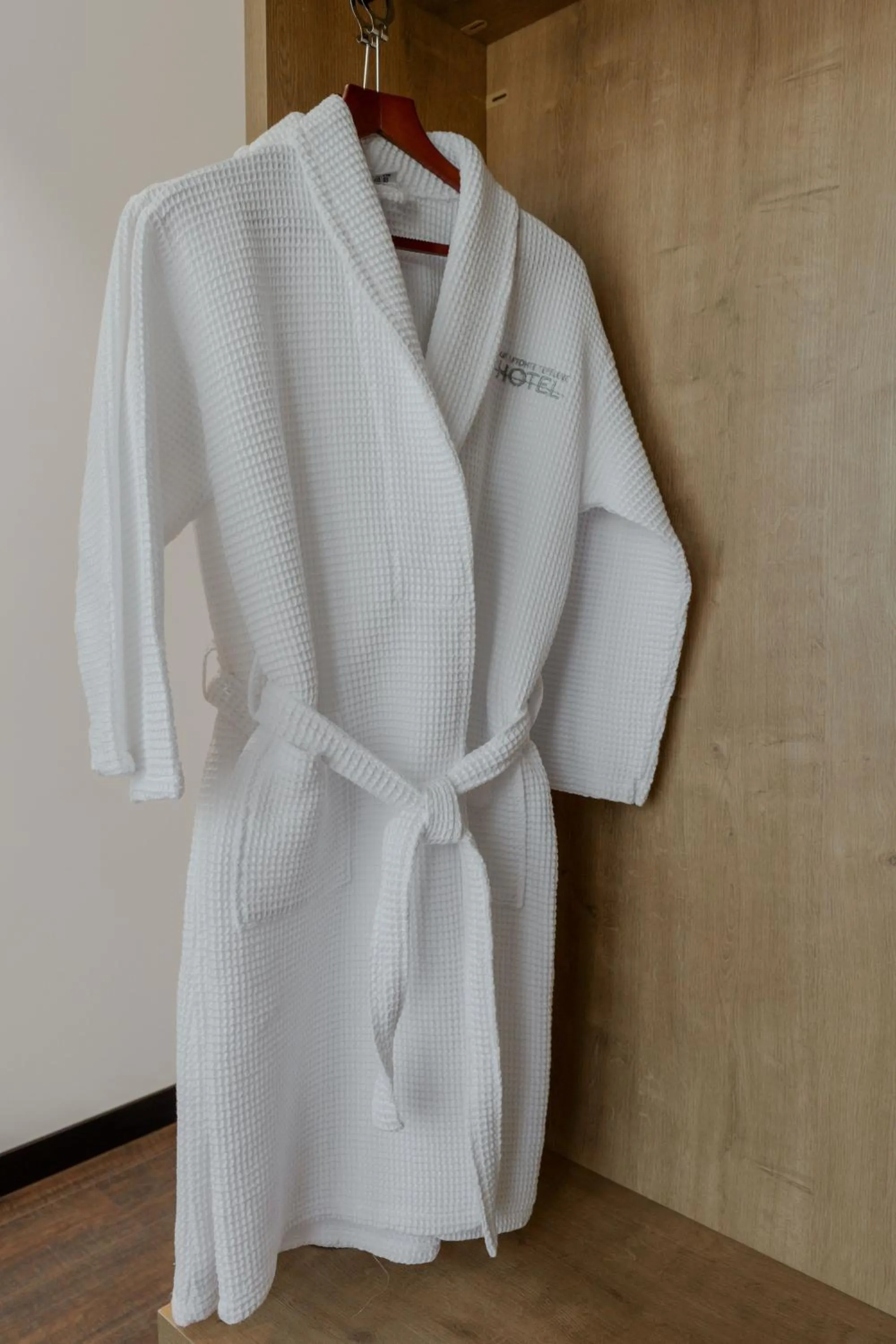 wardrobe in Hotel Uji Ftohte Tepelene