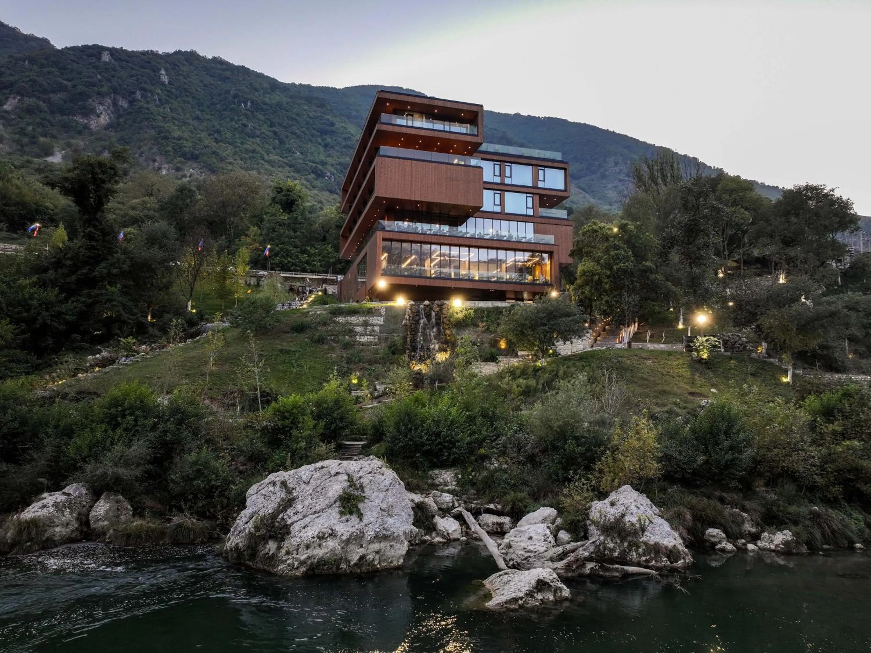 Property building in Hotel Uji Ftohte Tepelene