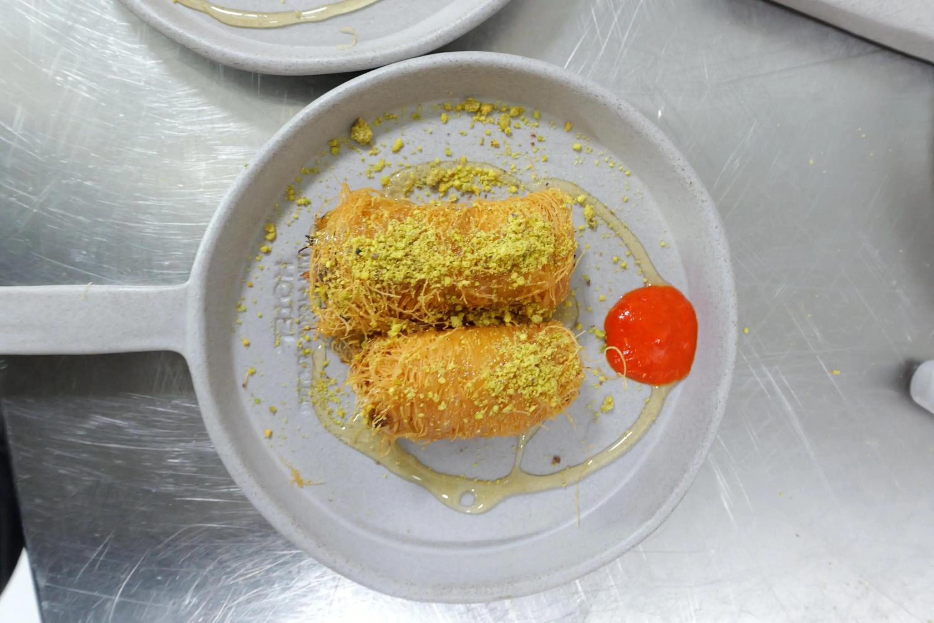 Food in Hotel Uji Ftohte Tepelene