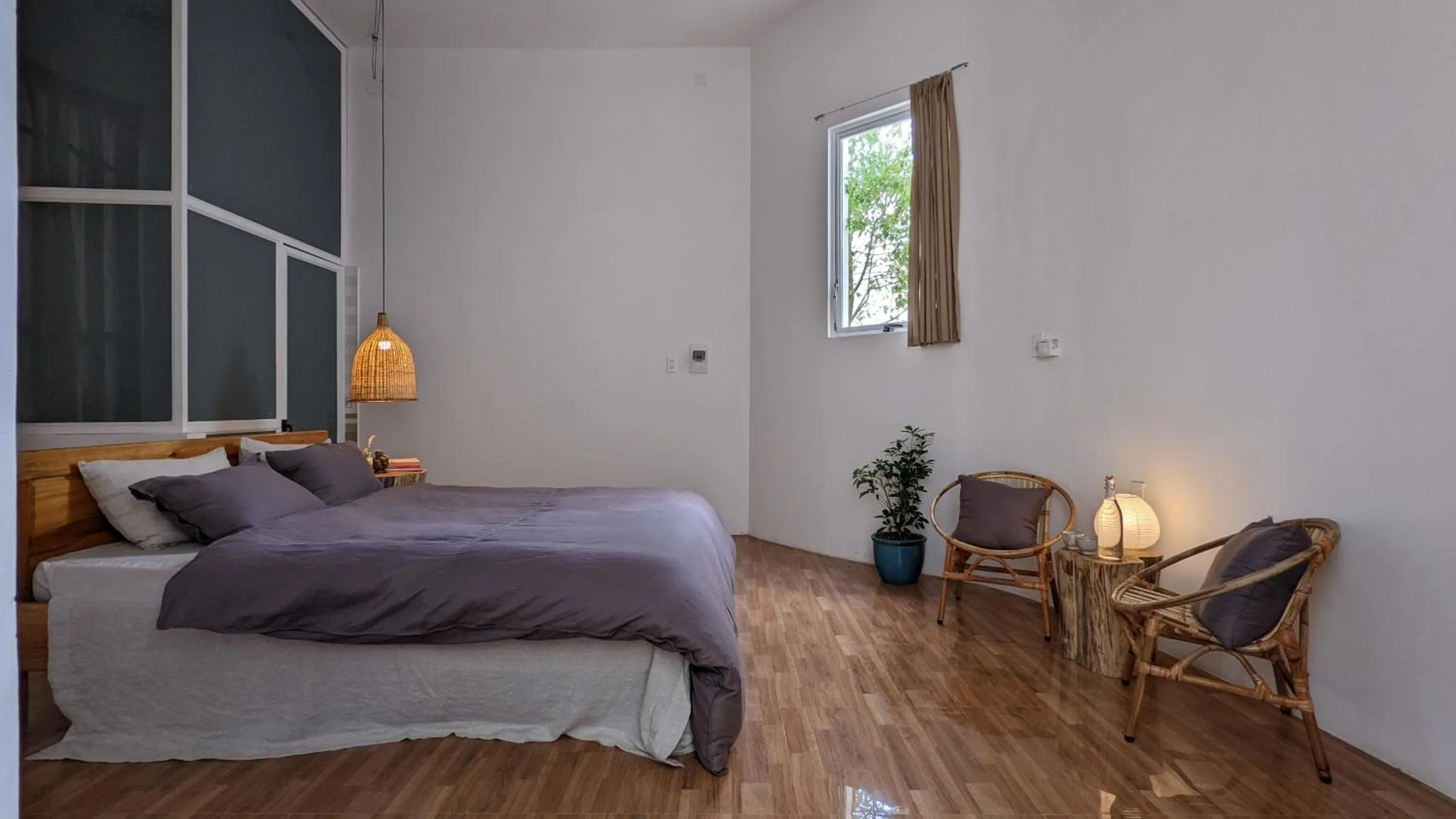 Photo of the whole room, Bed in Metta Homestay Hue