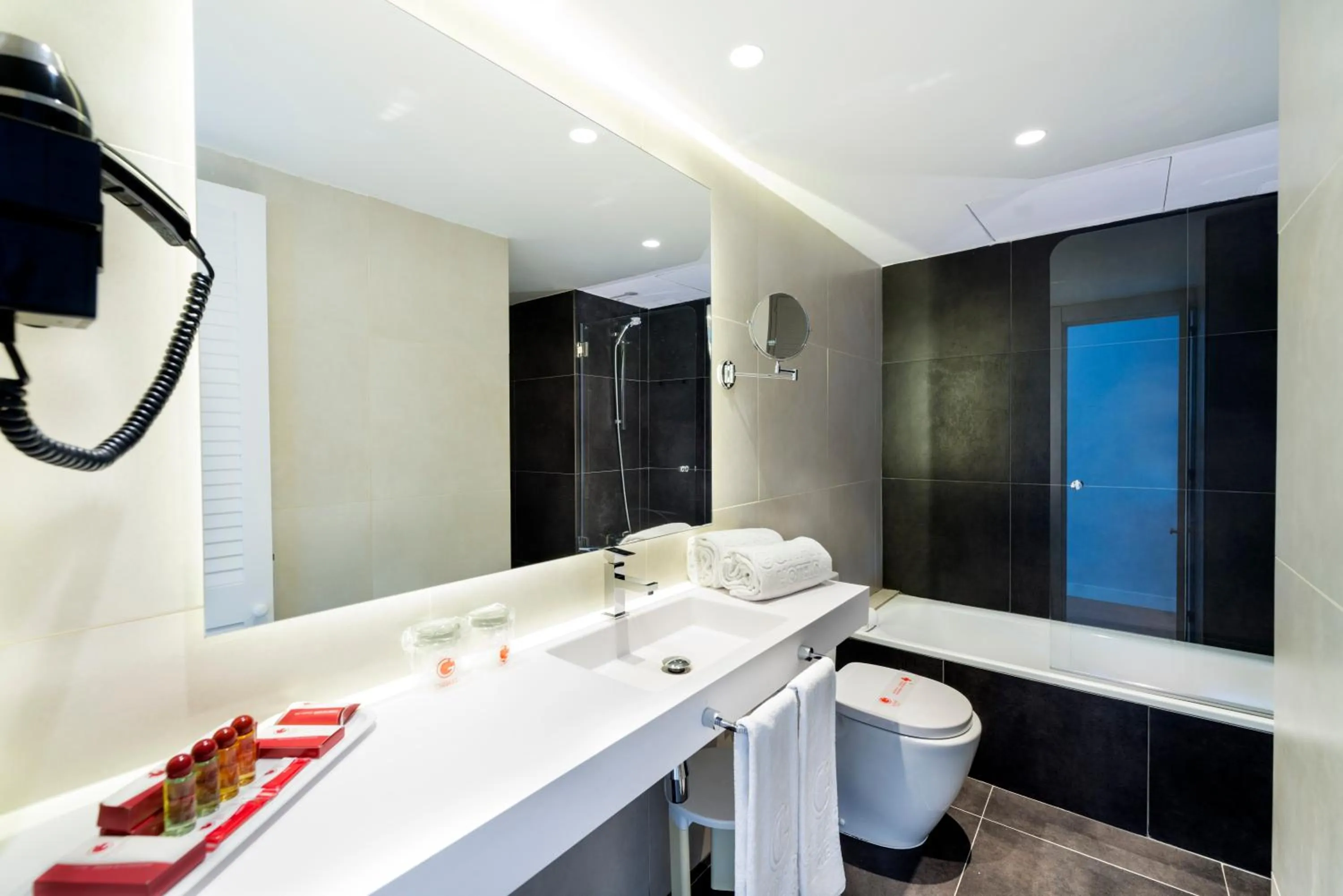 Bathroom in Guitart Grand Passage