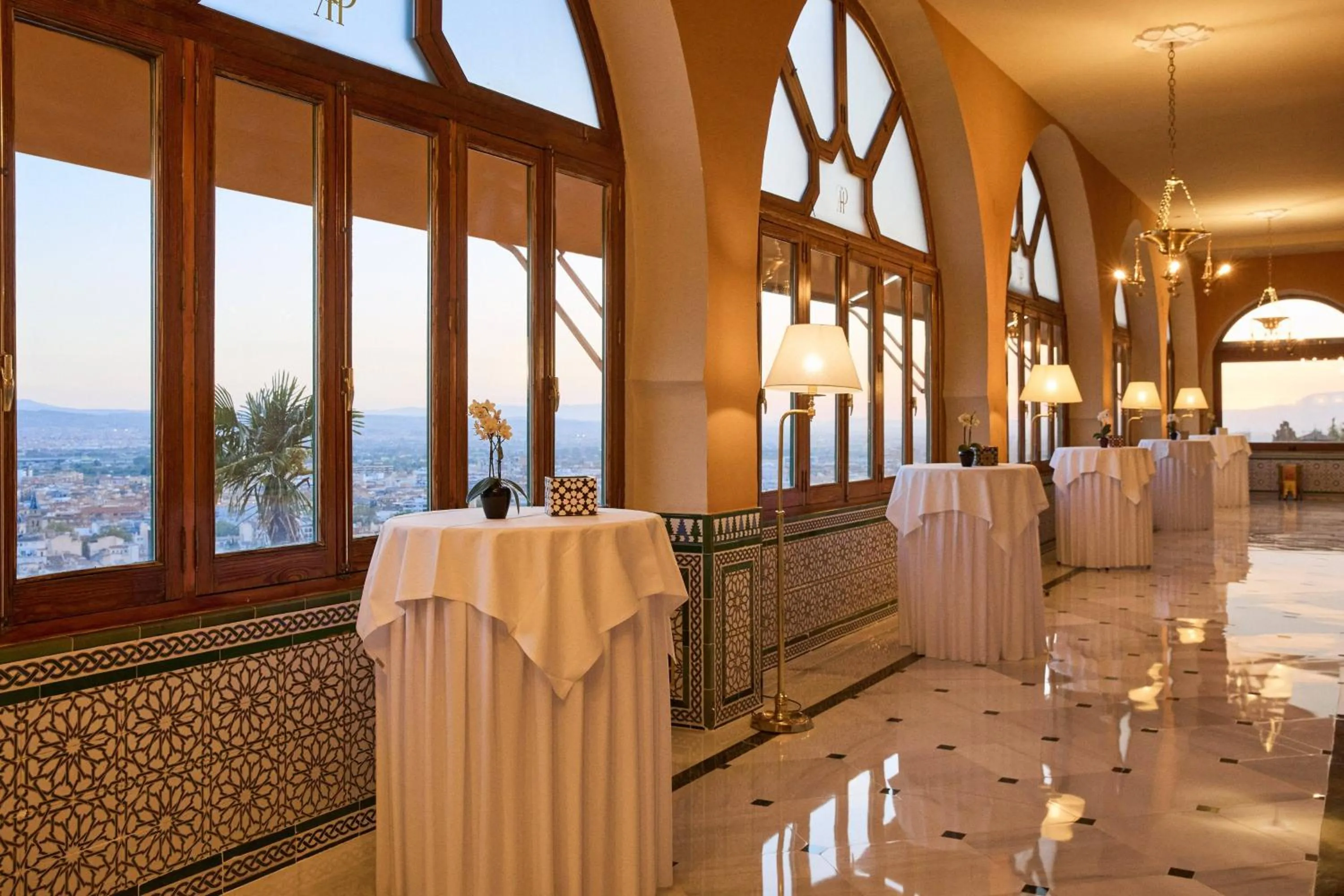 Banquet/Function facilities in Alhambra Palace Hotel