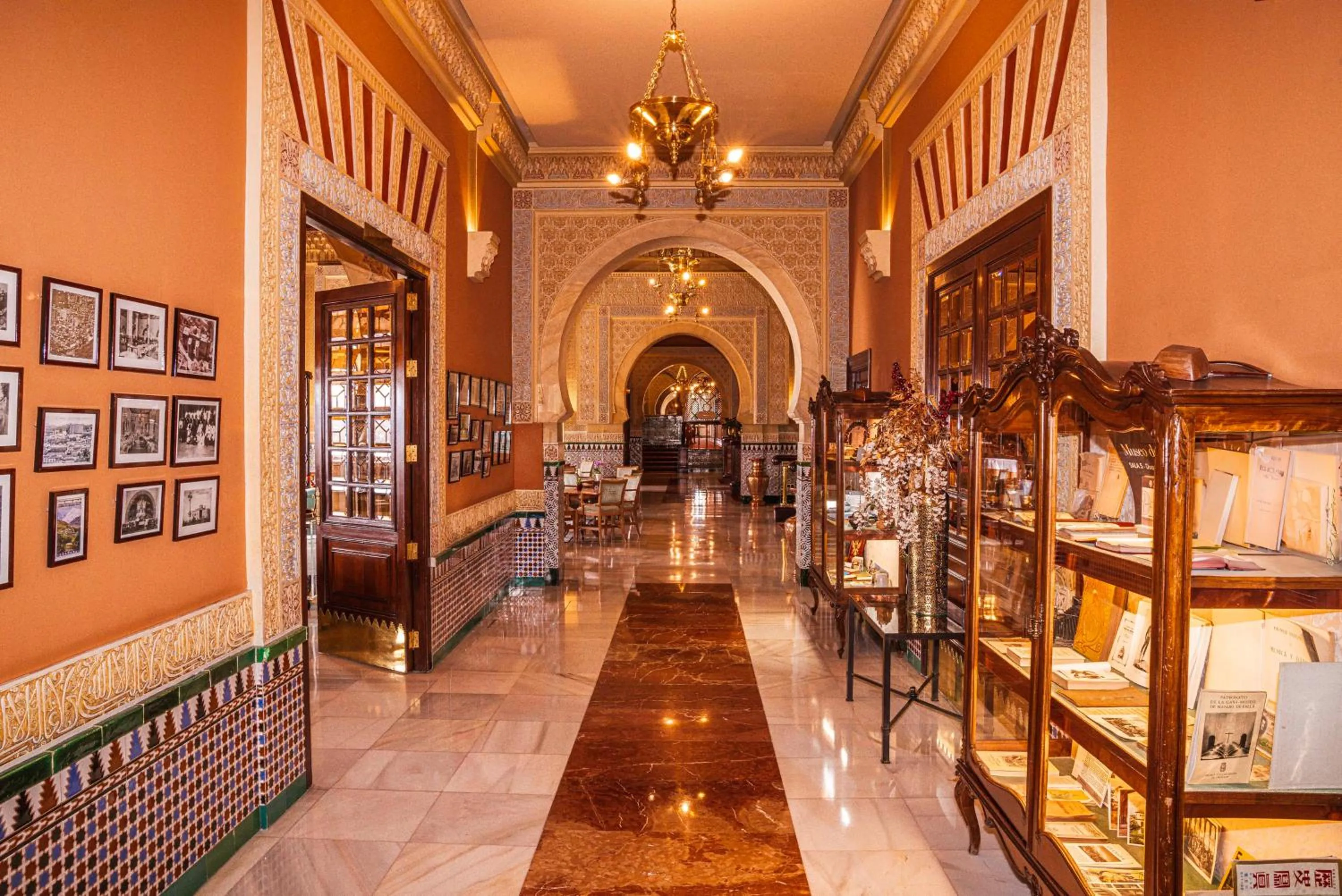 Lobby or reception in Alhambra Palace Hotel