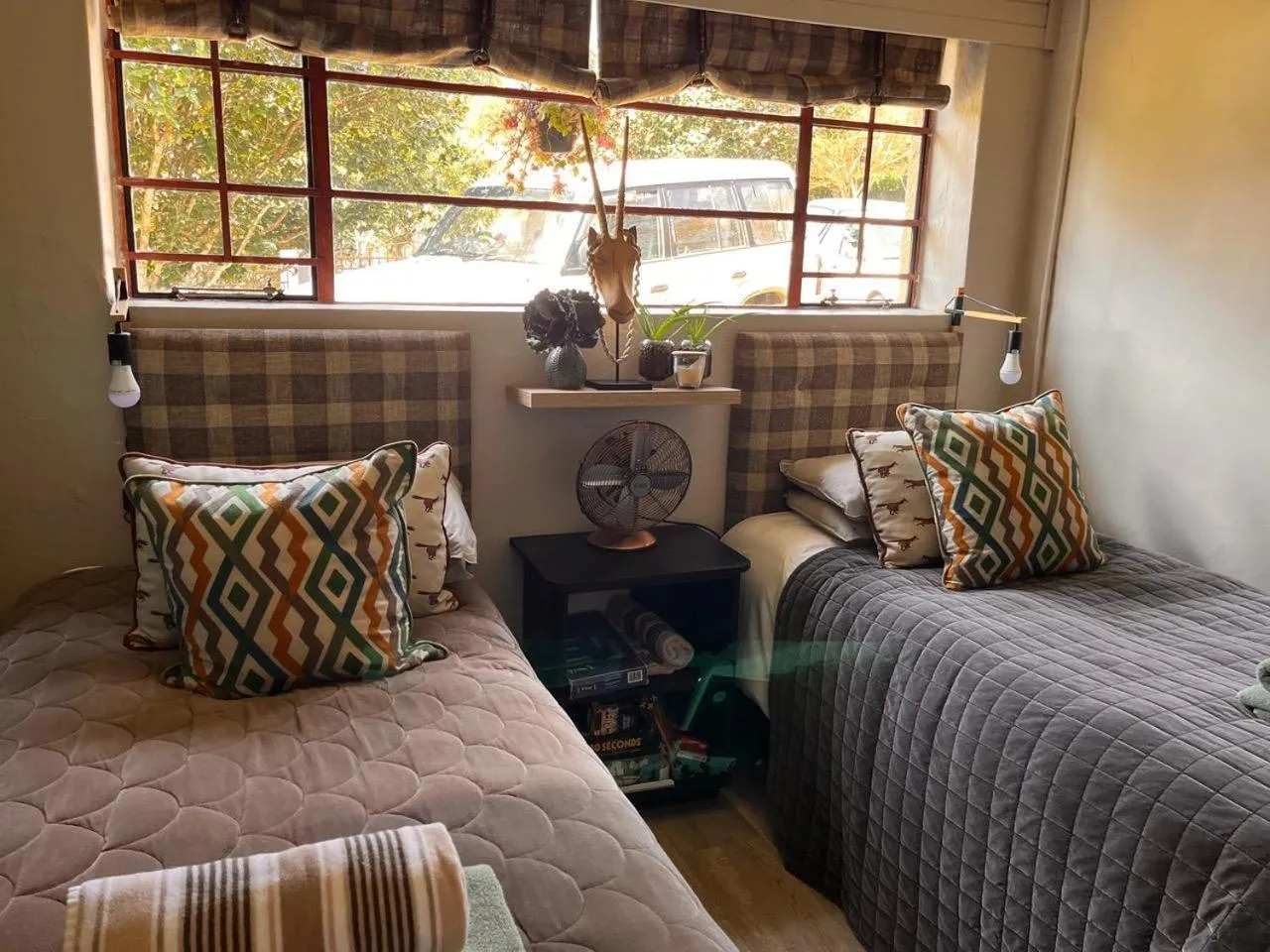 Photo of the whole room, Bed in A Bird Cage Stay & Cottage