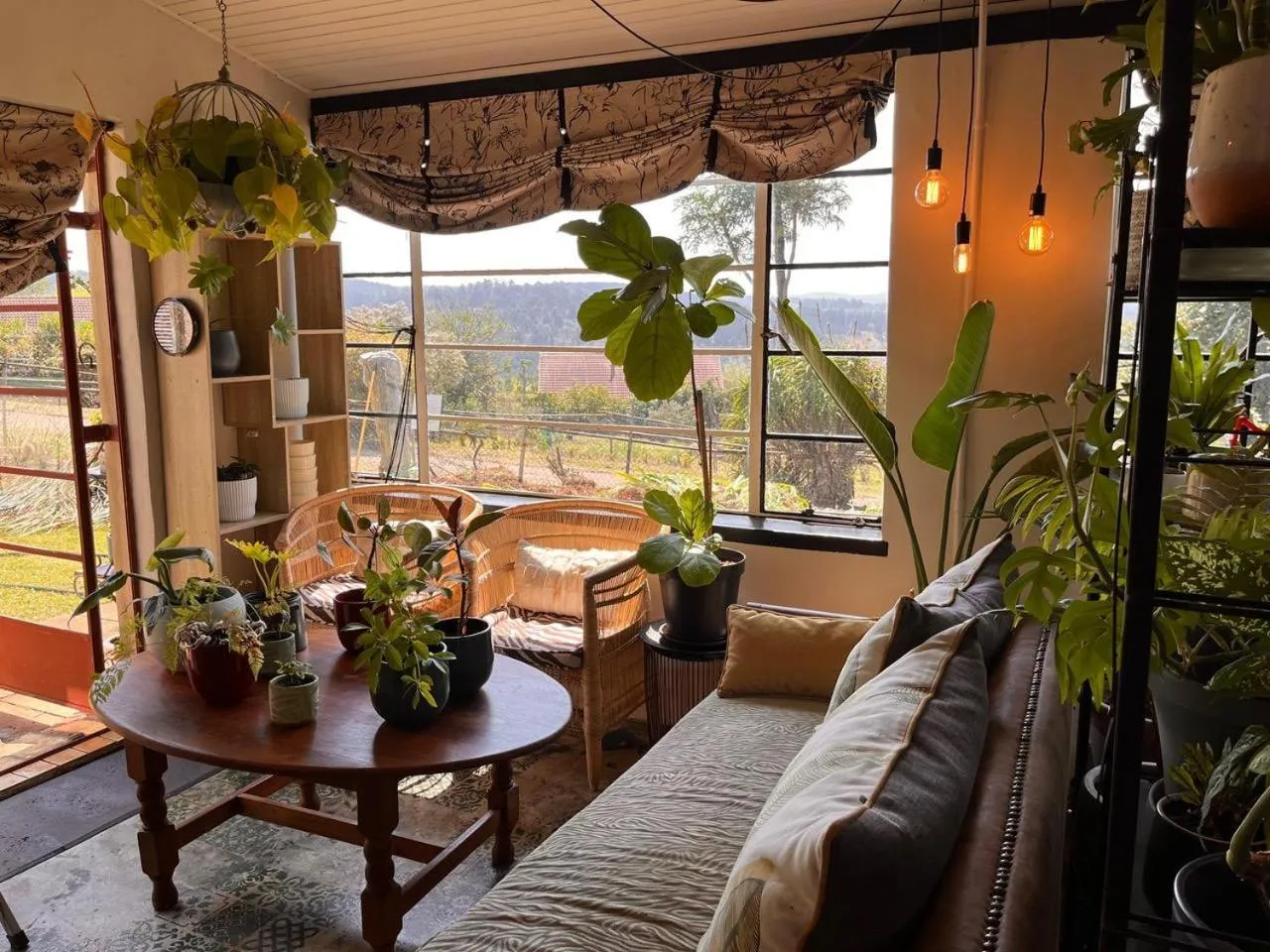 Seating area in A Bird Cage Stay & Cottage