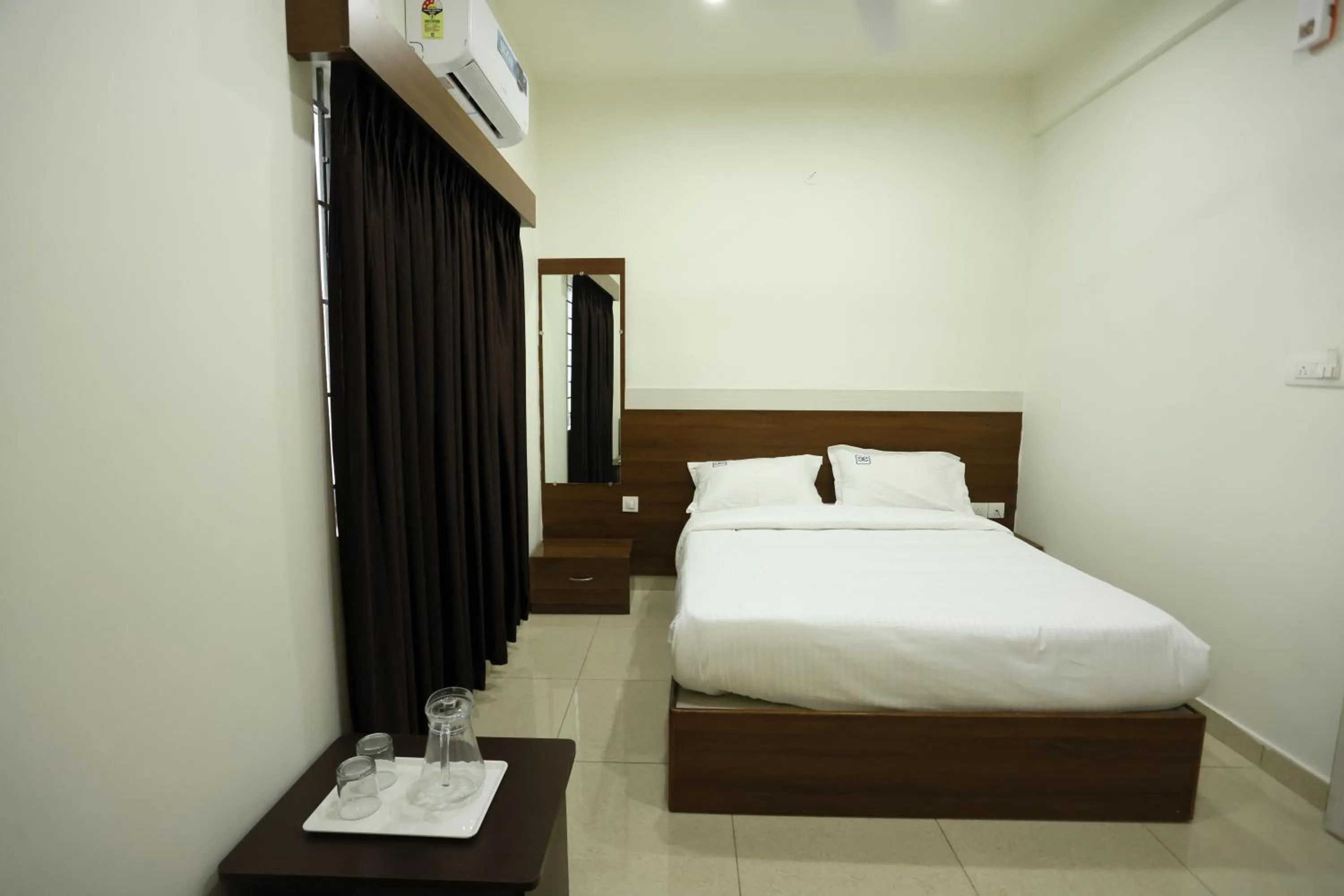 Bedroom, Bed in Hotel Sigma Suites