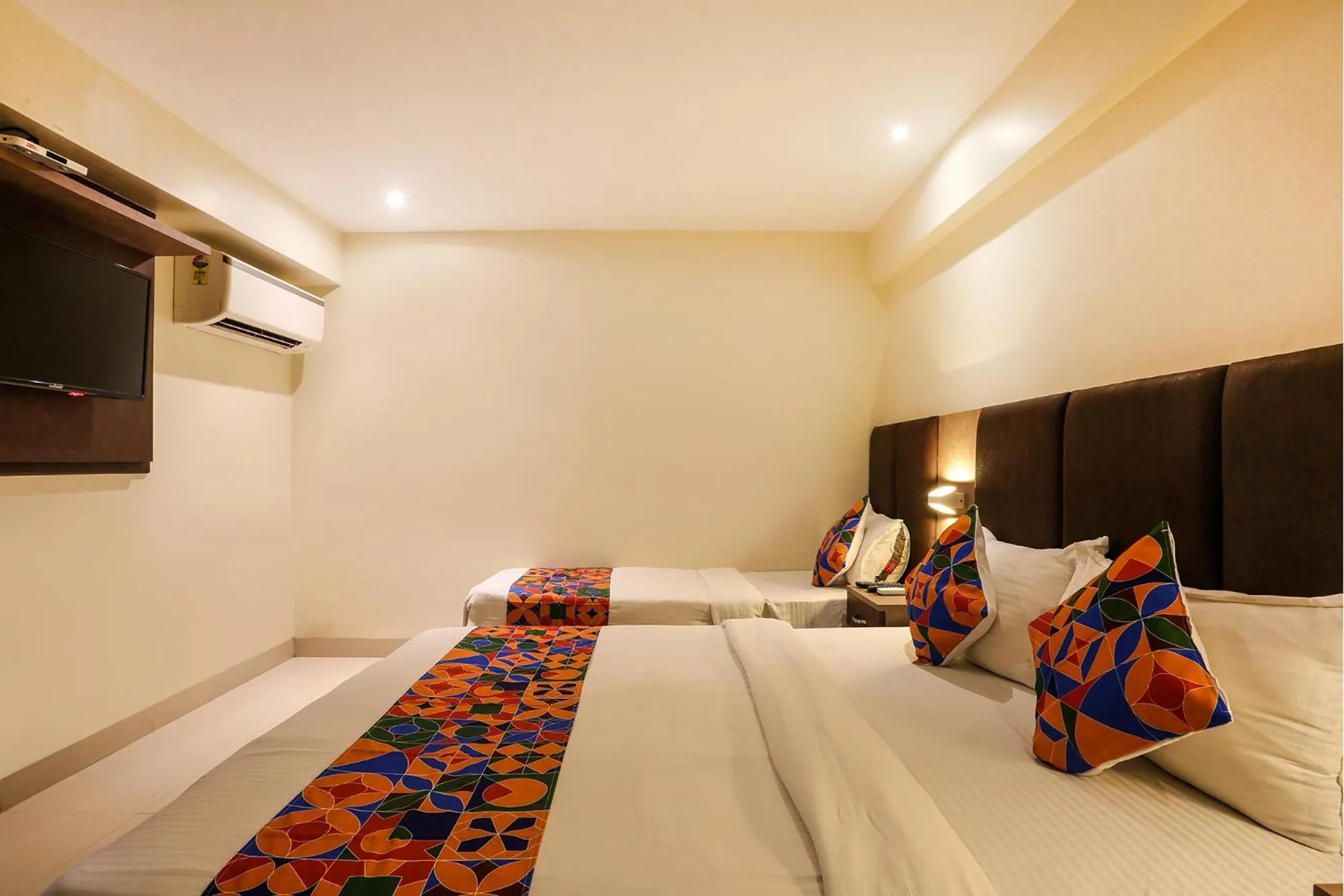 Communal lounge/ TV room in Via West inn - Nr Mumbai International Airport