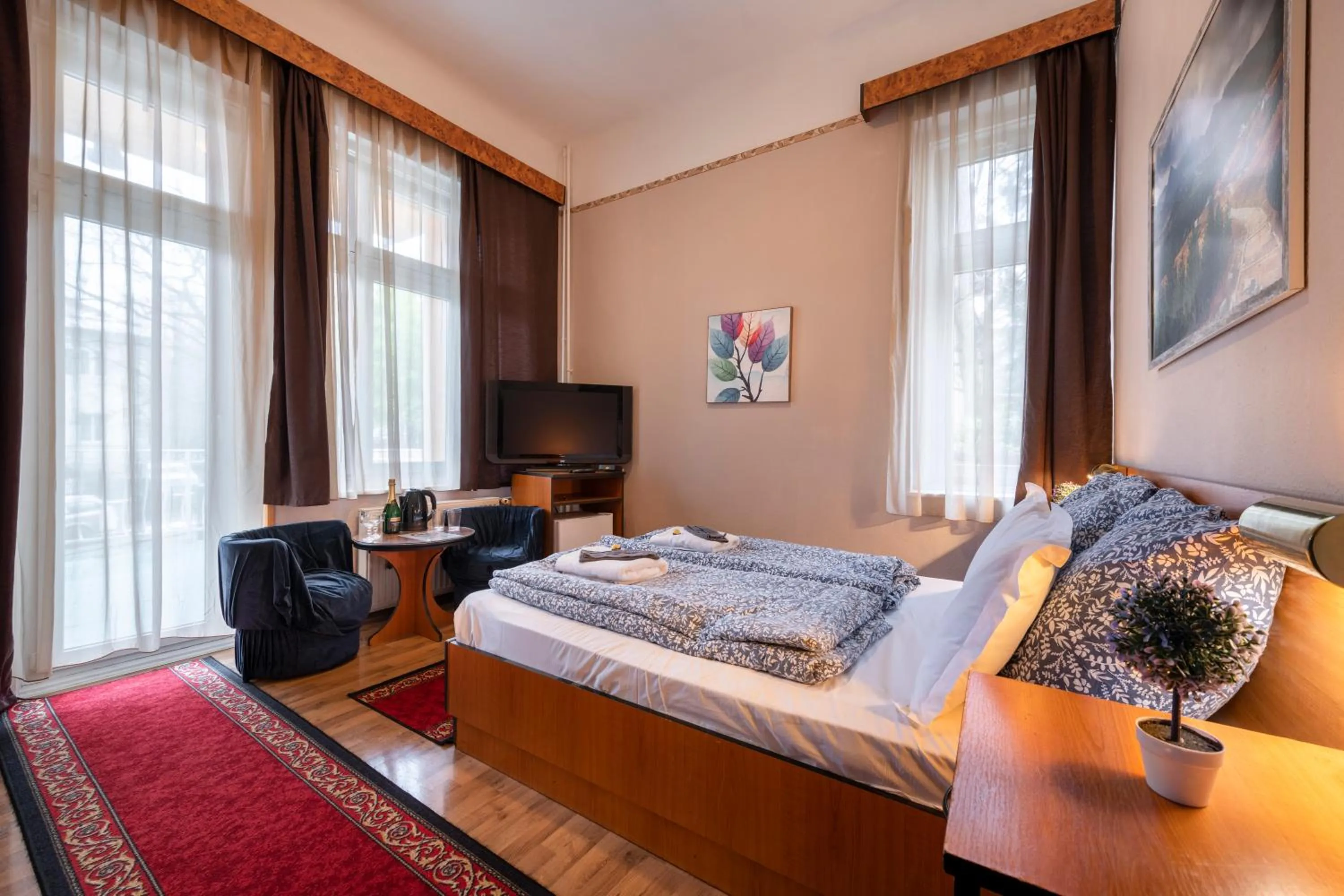 Photo of the whole room in Hotel Kristal Gellért Hill