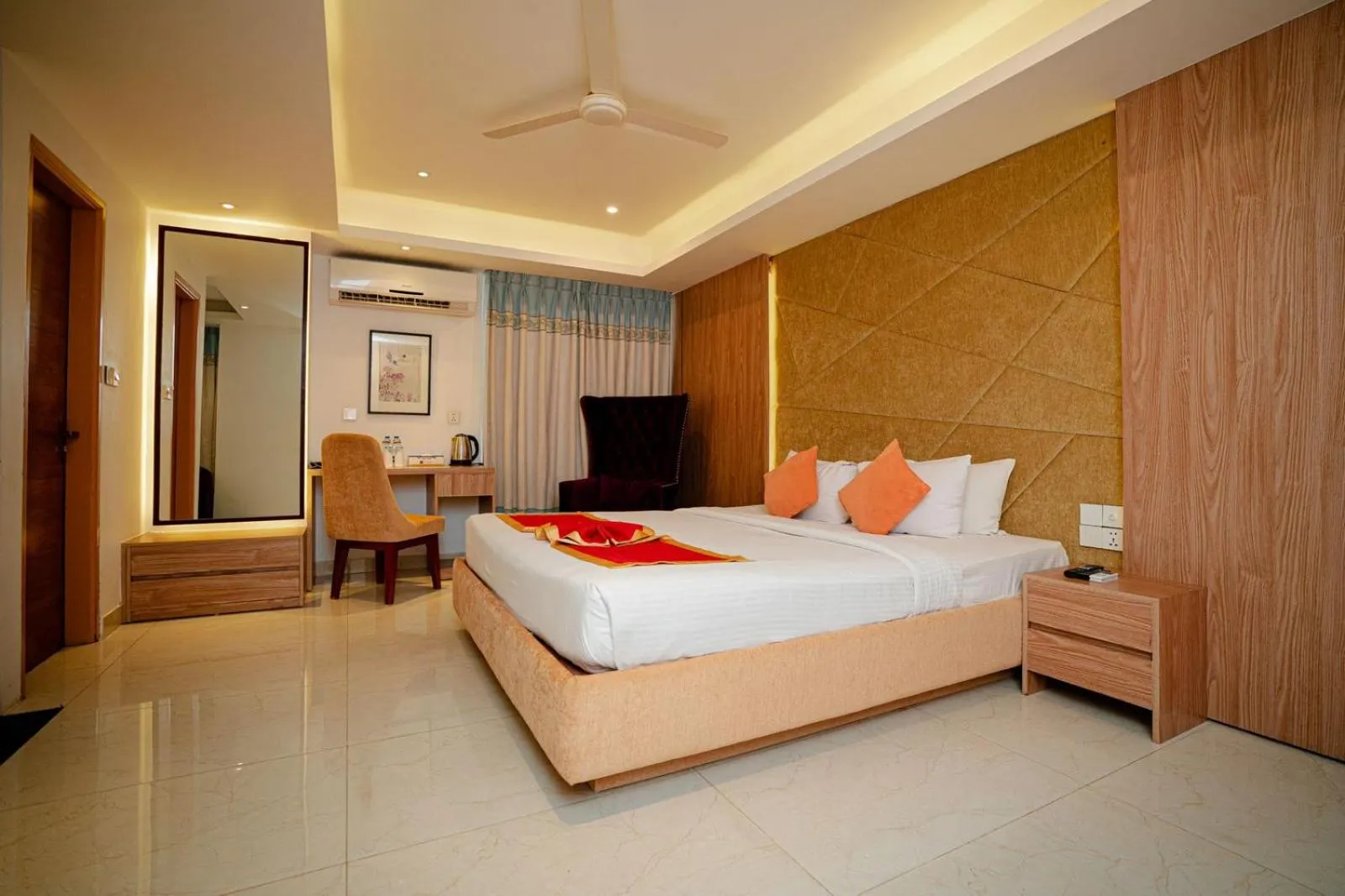 Bed in Royal Raj Hotel