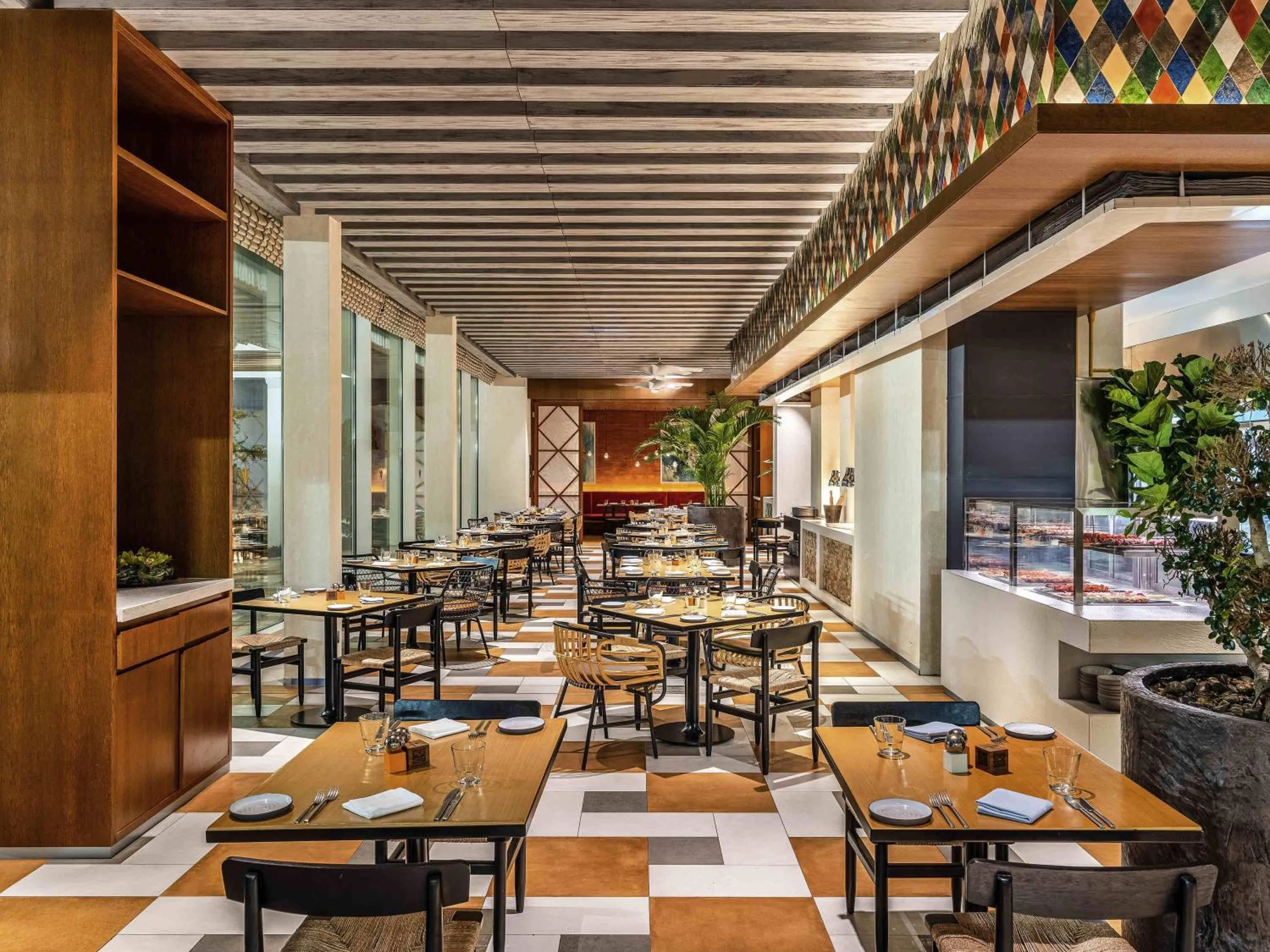 Restaurant/places to eat in Rixos Gulf Hotel Doha