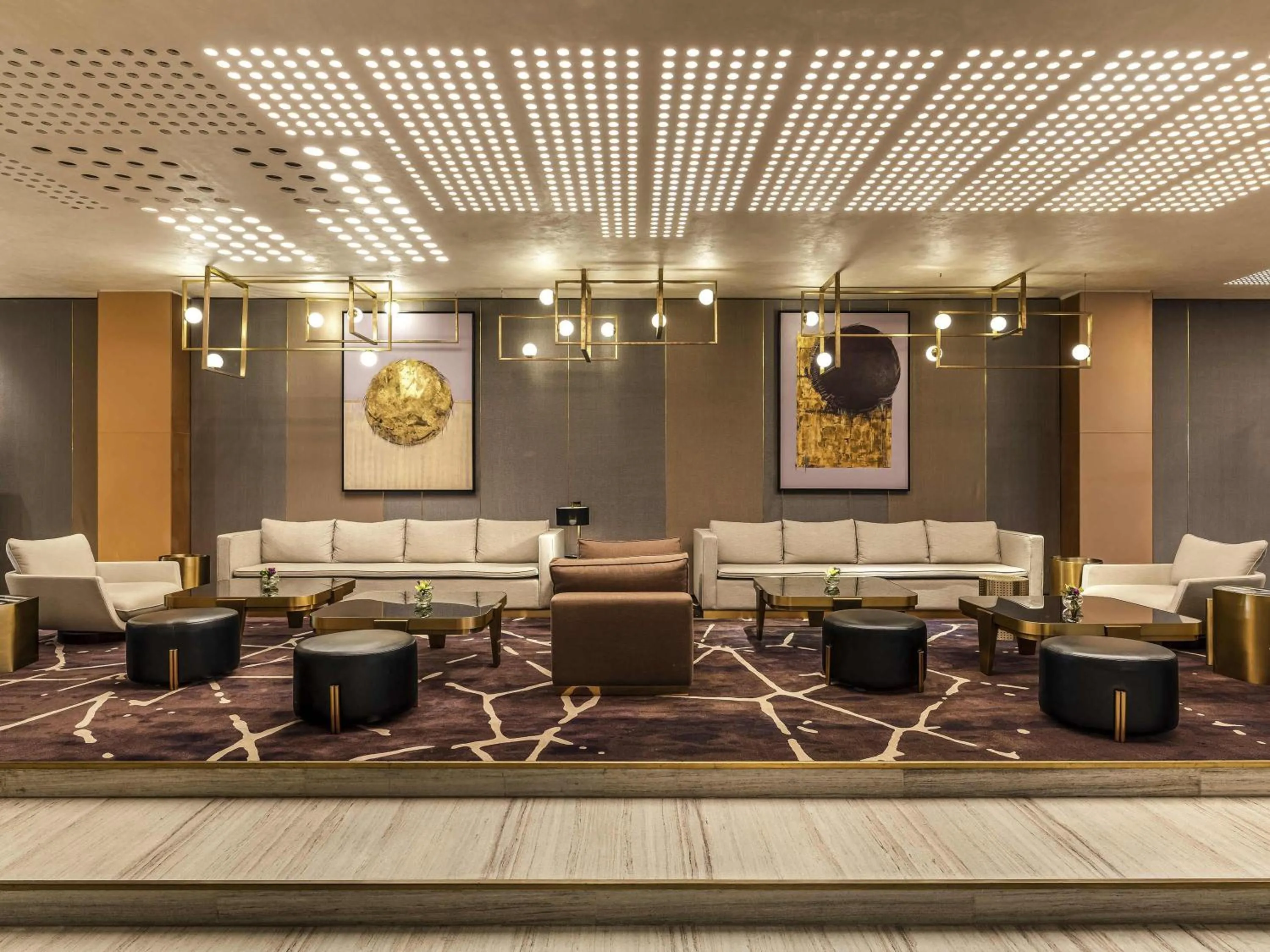 Lounge or bar in Rixos Gulf Hotel Doha