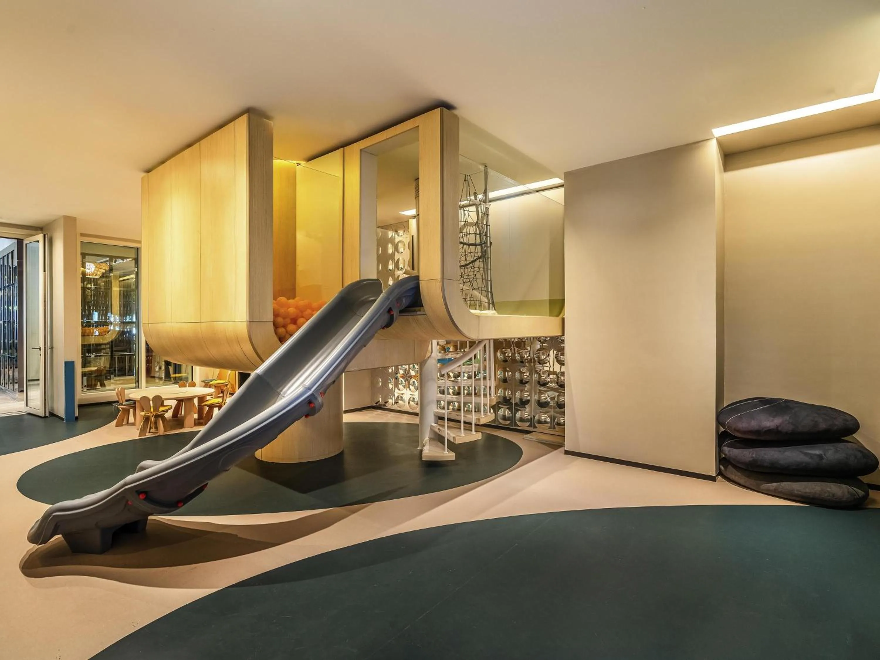 Restaurant/places to eat in Rixos Gulf Hotel Doha