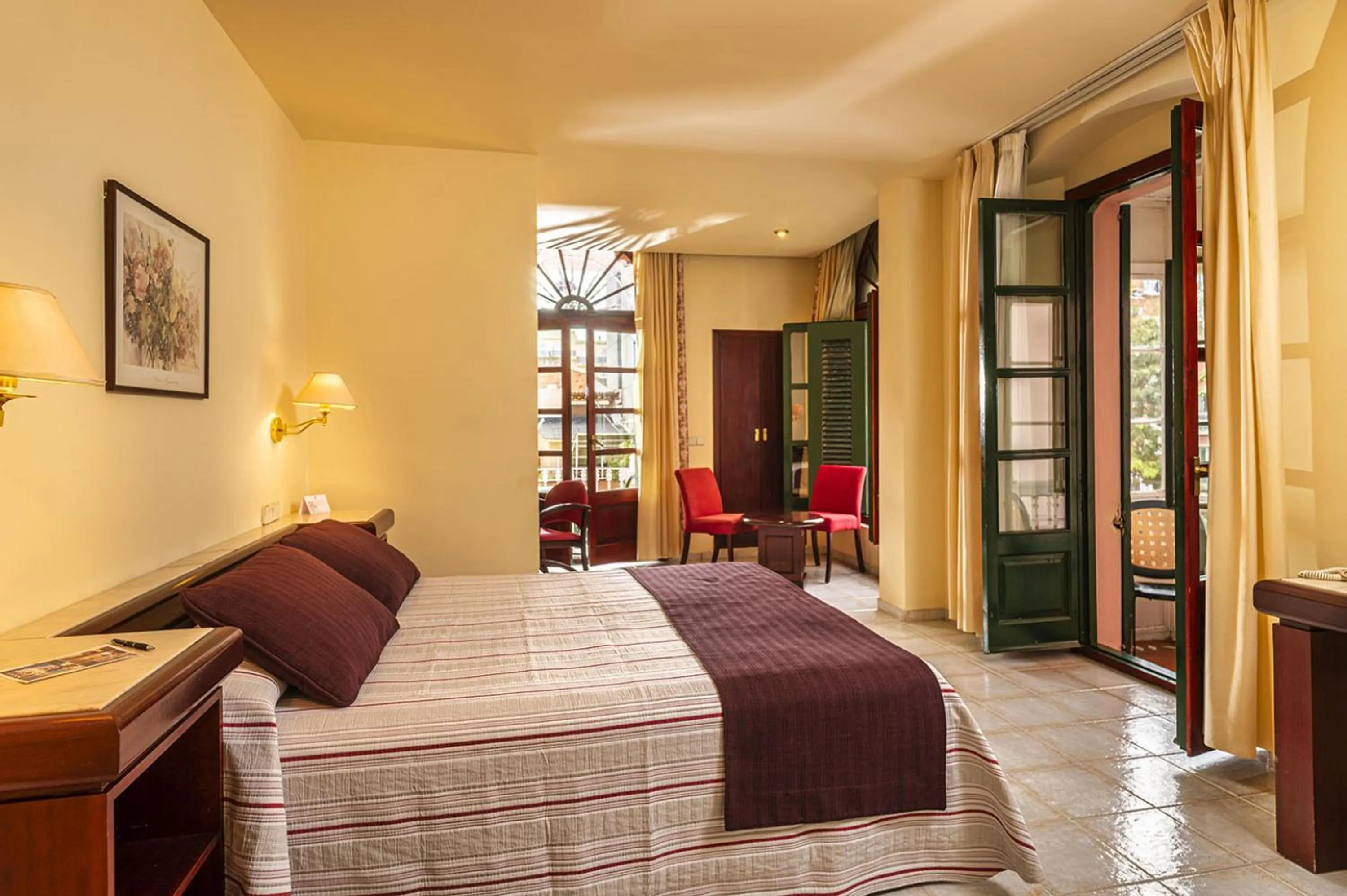 Photo of the whole room, Bed in Hotel Guitart Rosa - Adults Only