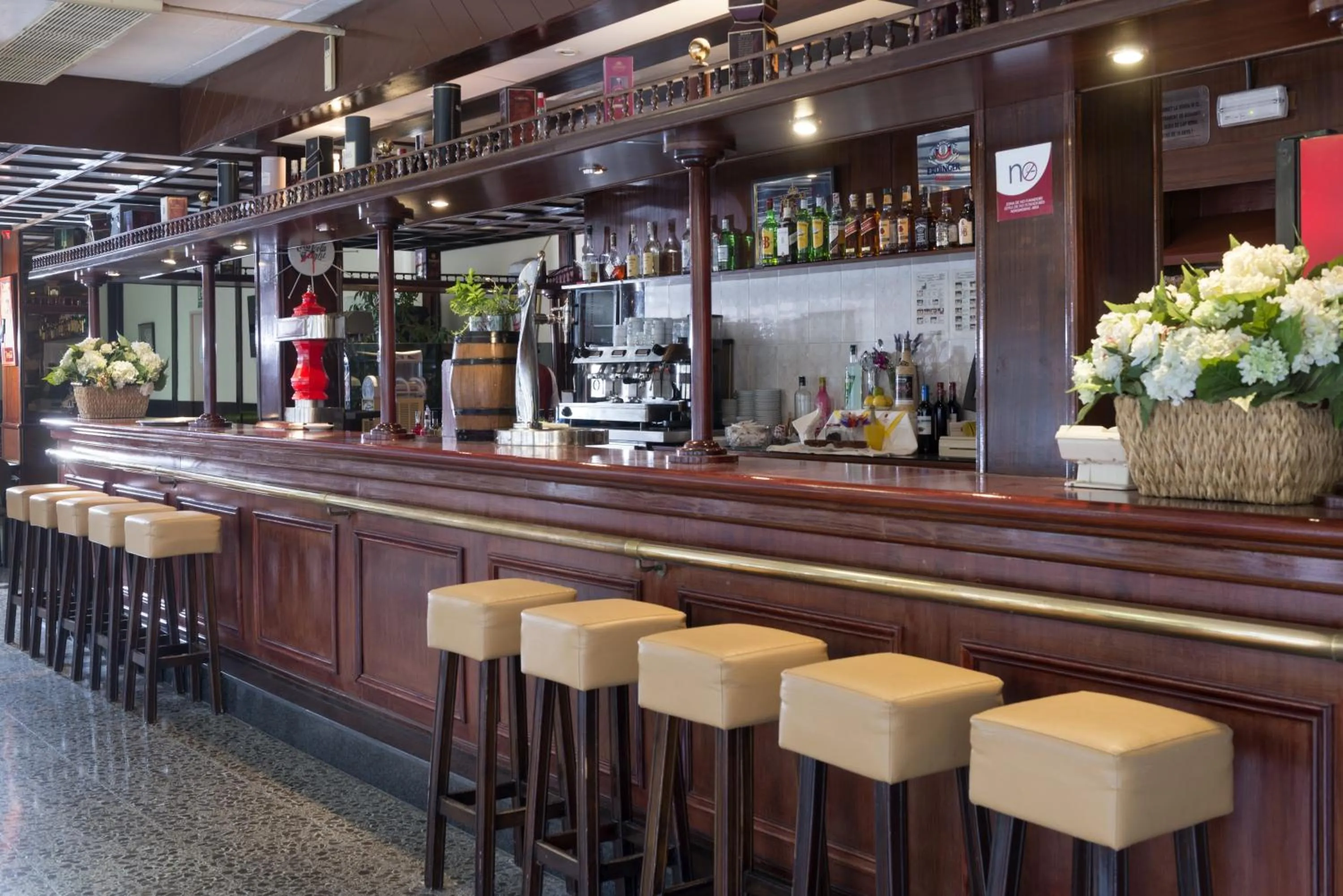 Lounge or bar in Hotel Guitart Rosa - Adults Only