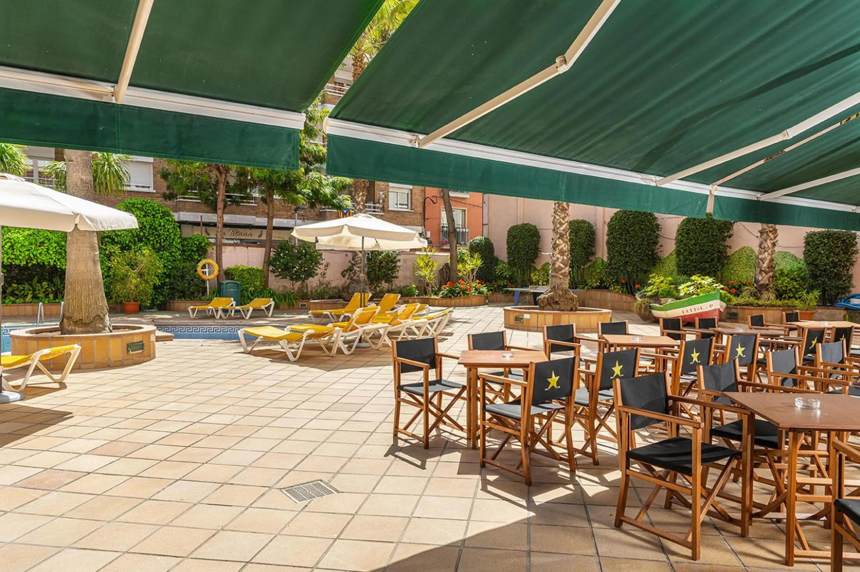 Lounge or bar in Hotel Guitart Rosa - Adults Only