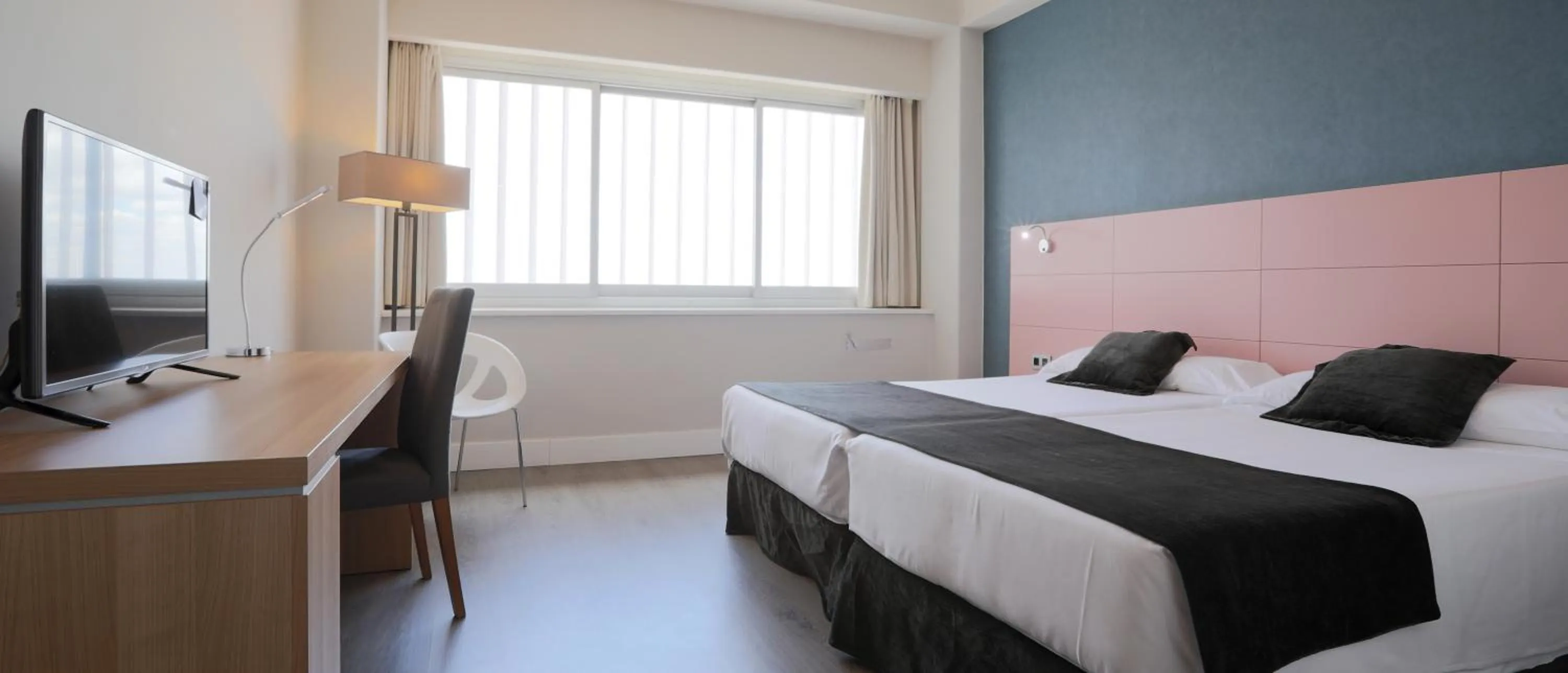 Bed in Hotel Chamartin The One