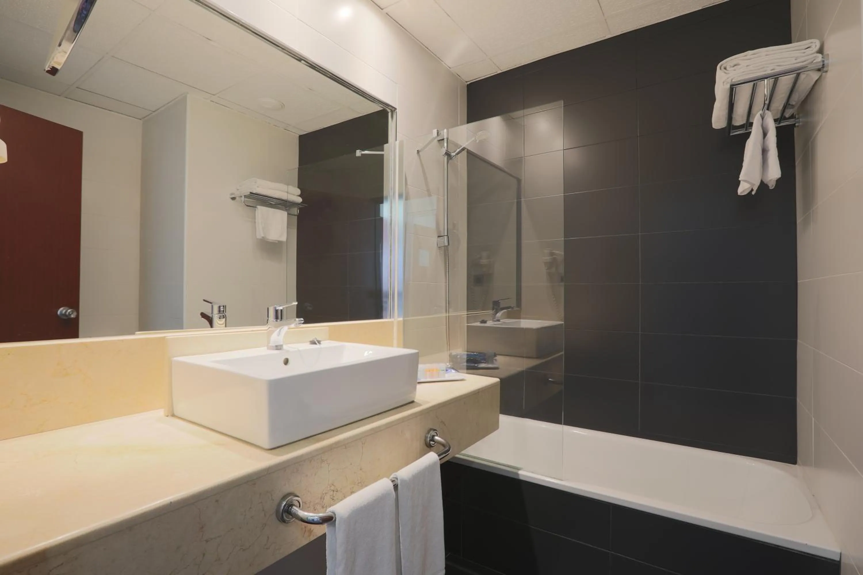 Bathroom in Hotel Chamartin The One