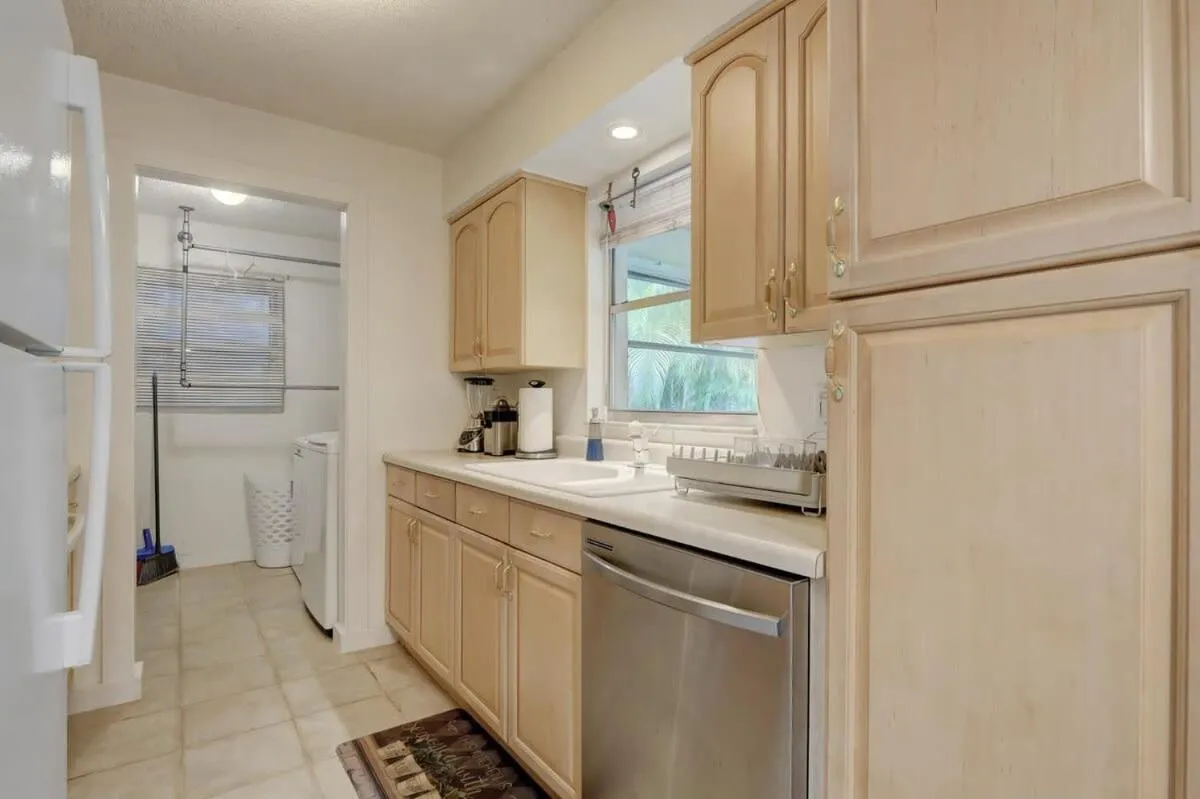 Super Private Home With Great Outdoor Space