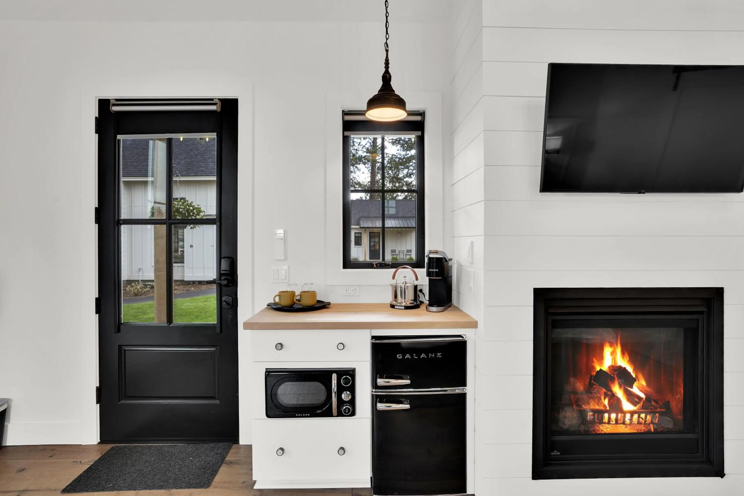 Kitchen or kitchenette in The Scout Boutique Cottages