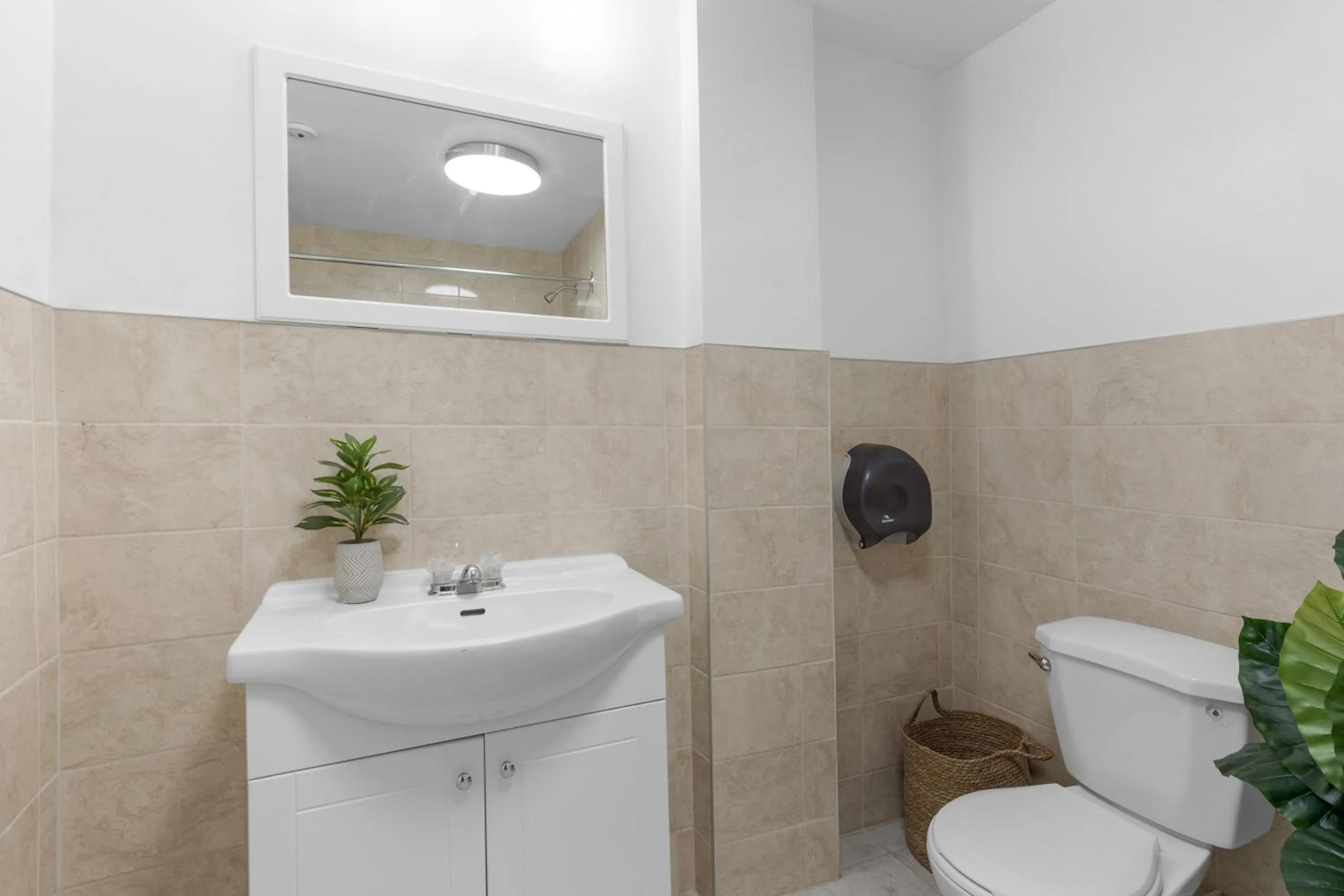 Bathroom in Le Sand & Stone Hotel