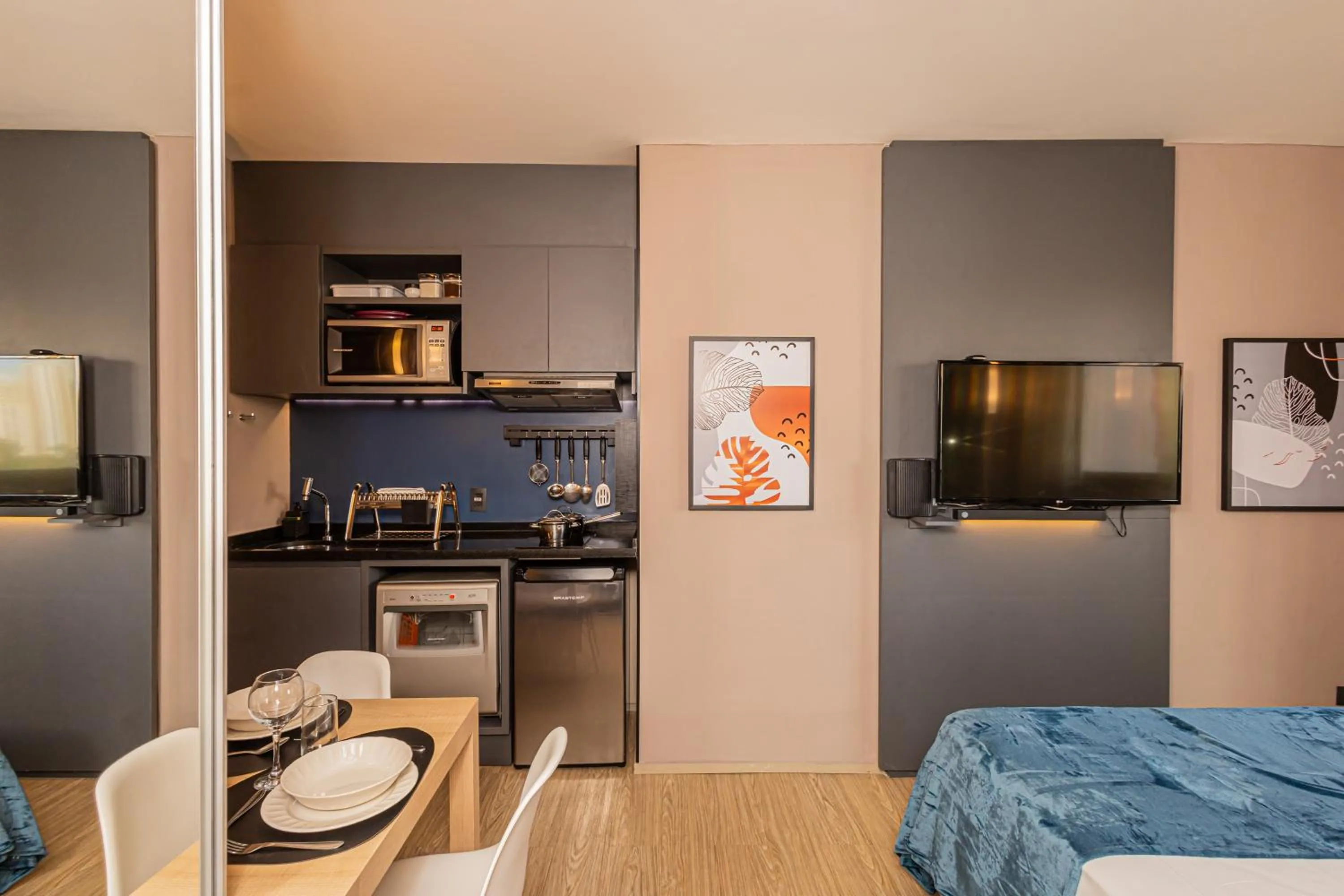 Bed in APS - Alpha Stay By Anora Spaces