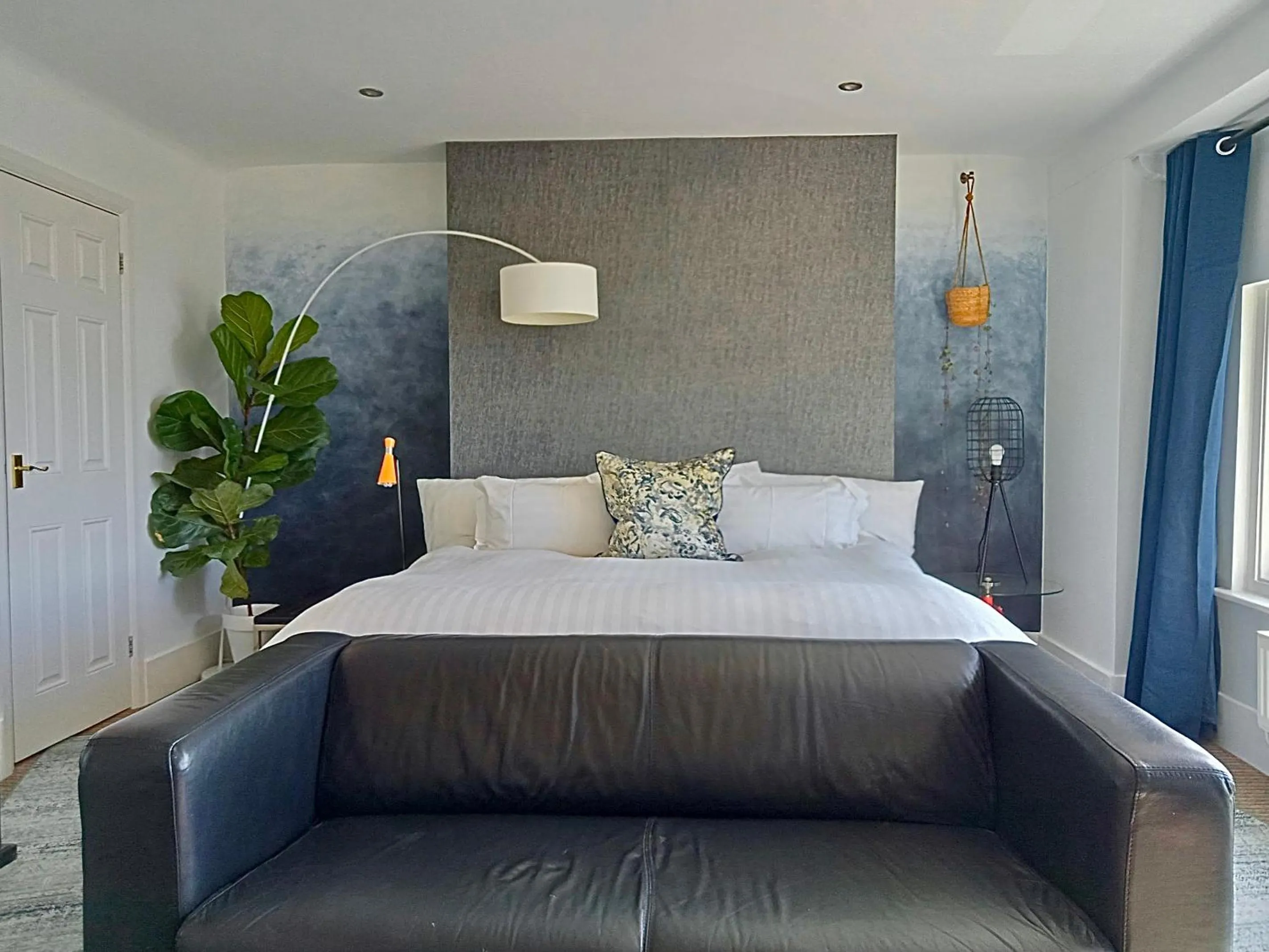 Bed in Regency Rooms