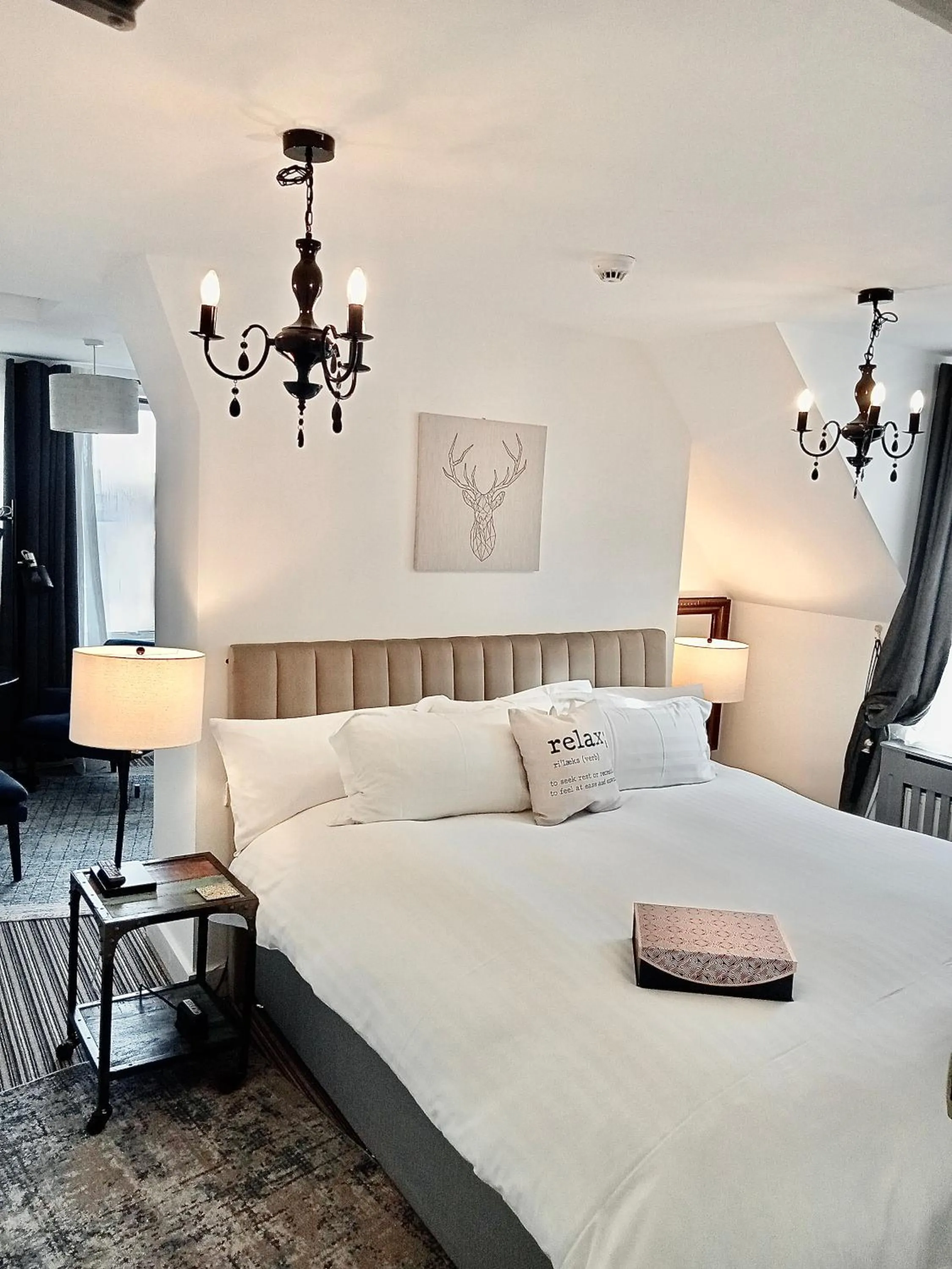 Bed in Regency Rooms