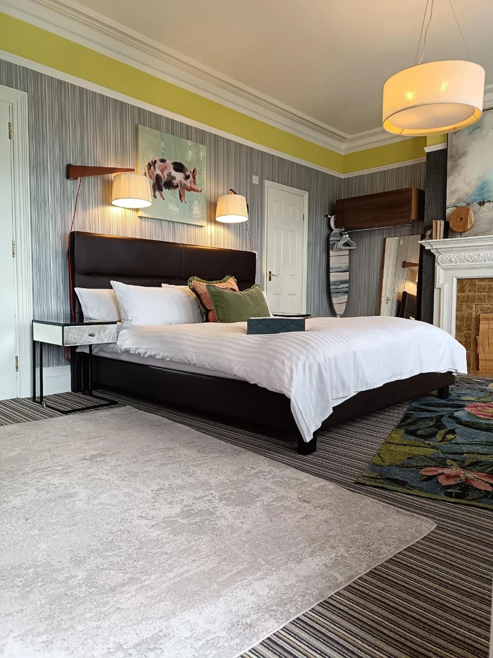 Bed in Regency Rooms