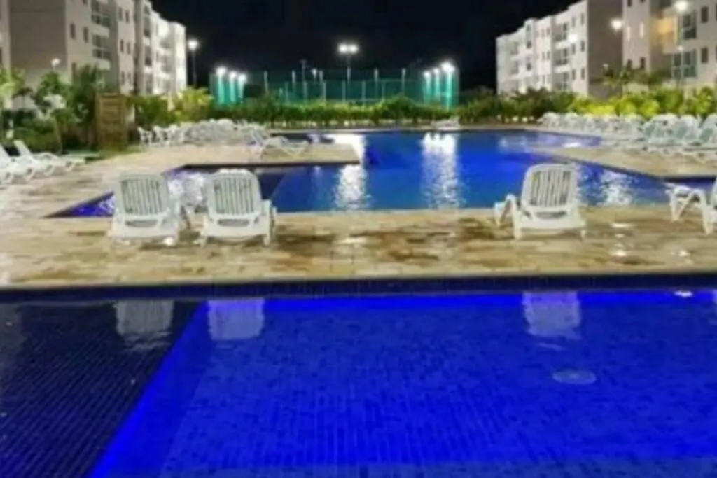 Swimming pool in Palm Village Acqua