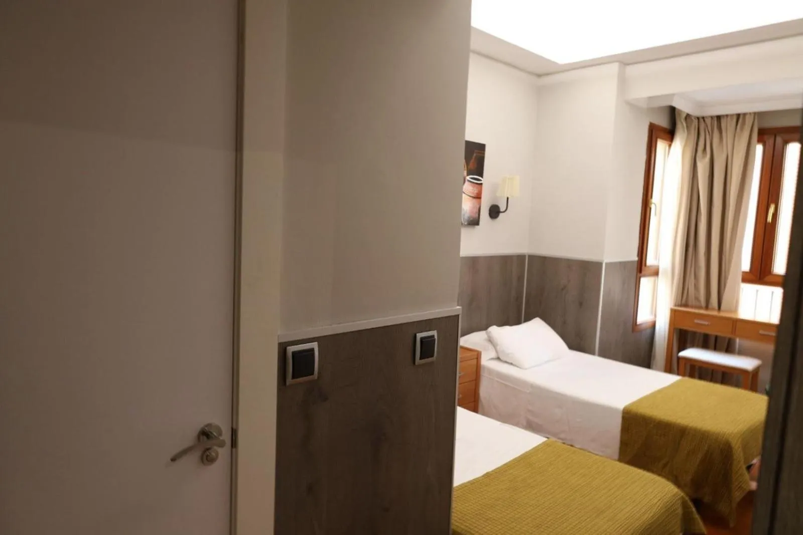 Bed in Hostal Victoria