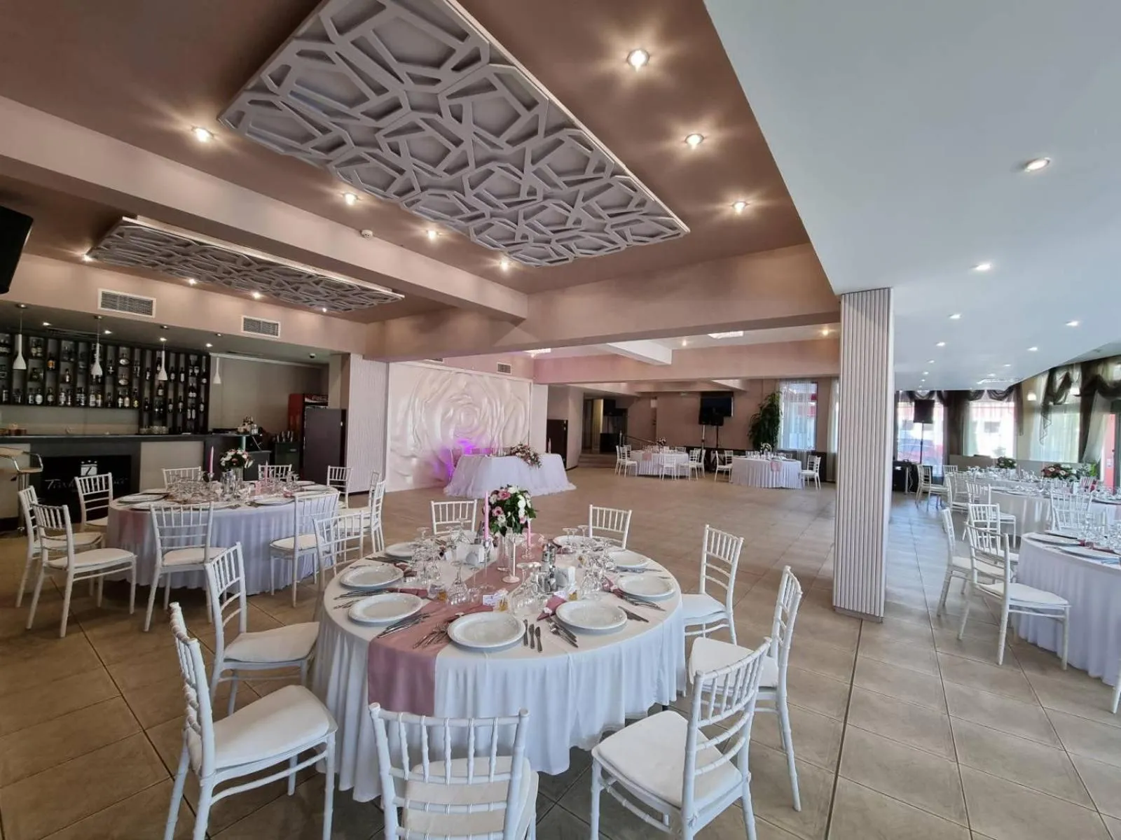 Restaurant/places to eat in Teodora Palace Hotel